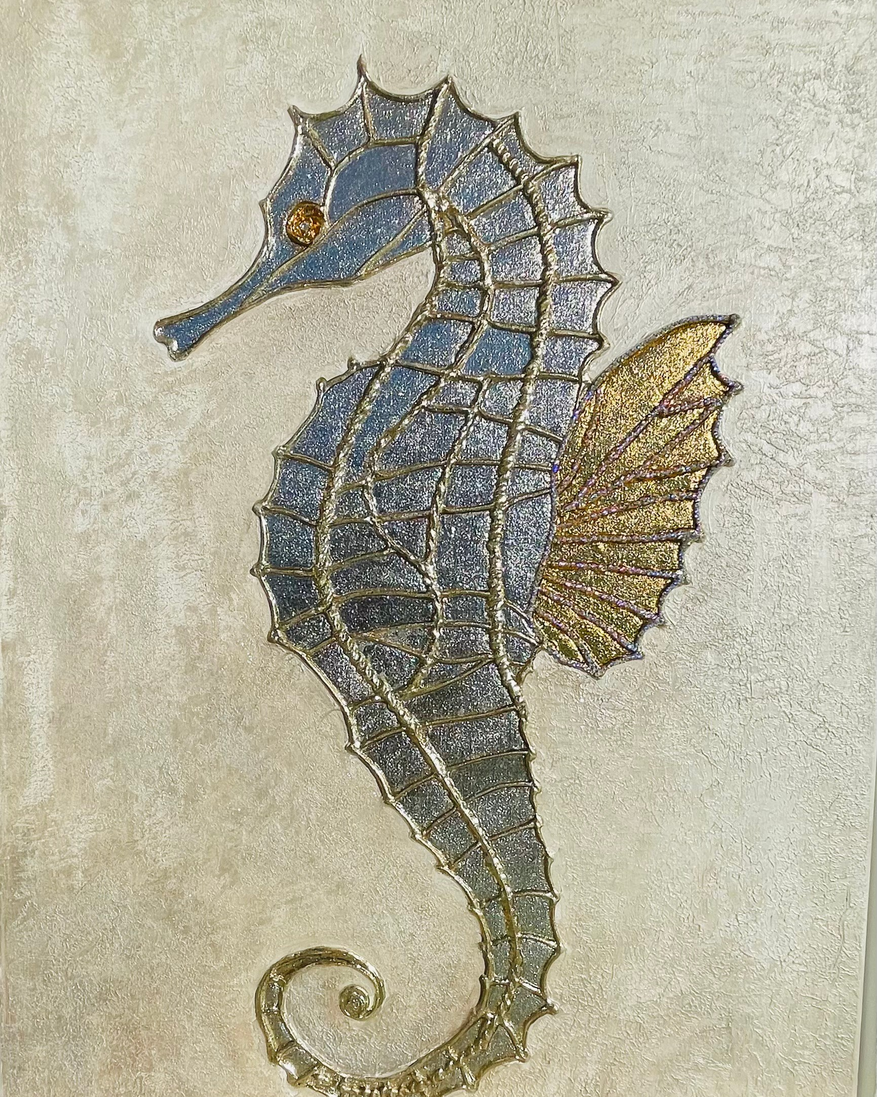 триптих морской конек, картина морской конек, luxury картина, морской декор, 3D картина, картина с золотой поталью, картина со стразами Swarovski, интерьерная картина, элитный декор, картина для гостиной, premium wall art.