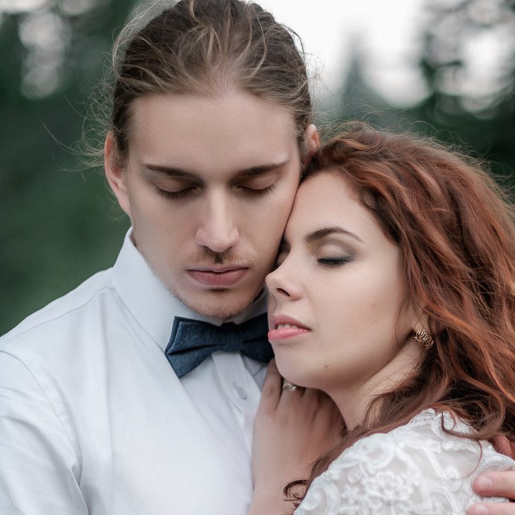 Контакты. Свадебный семейный фотограф в Батуми Павел Мишарин