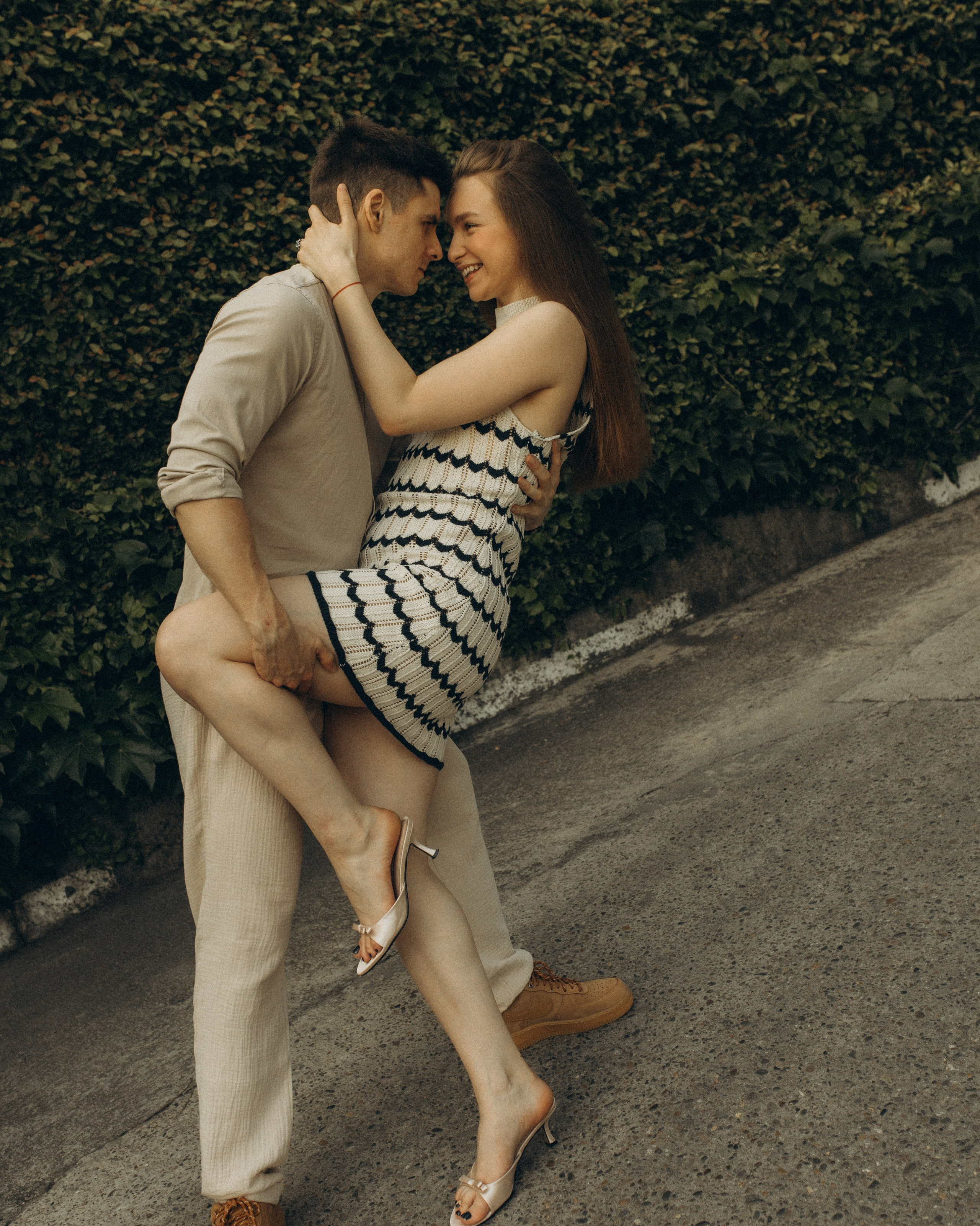 Услуги фотографа: индивидуальные, семейные, lovestory, свадебные фотосессии в Сочи. Яна Романова Семейный фотограф в Сочи и Адлере