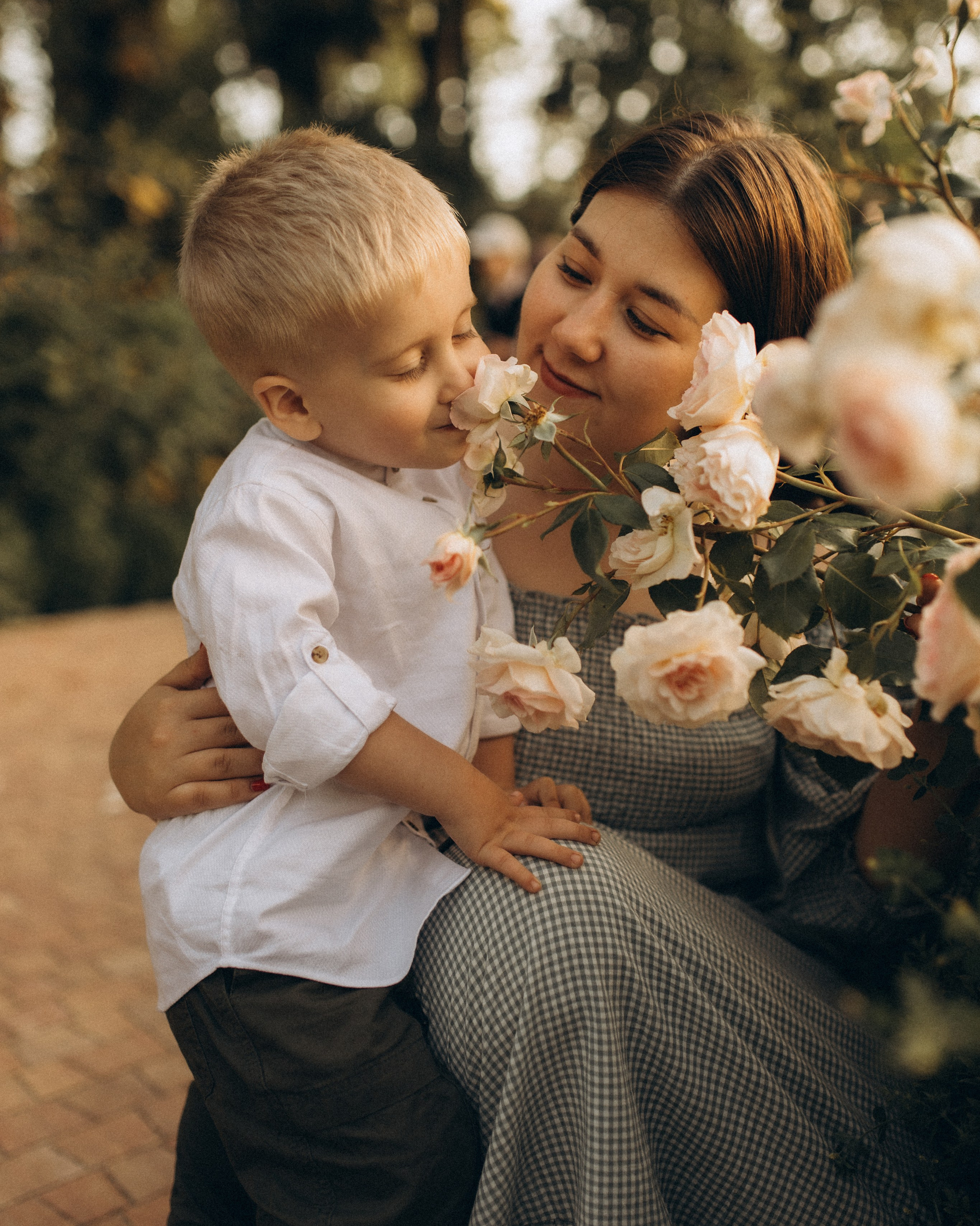 Услуги фотографа: индивидуальные, семейные, lovestory, свадебные фотосессии в Сочи. Яна Романова Семейный фотограф в Сочи и Адлере