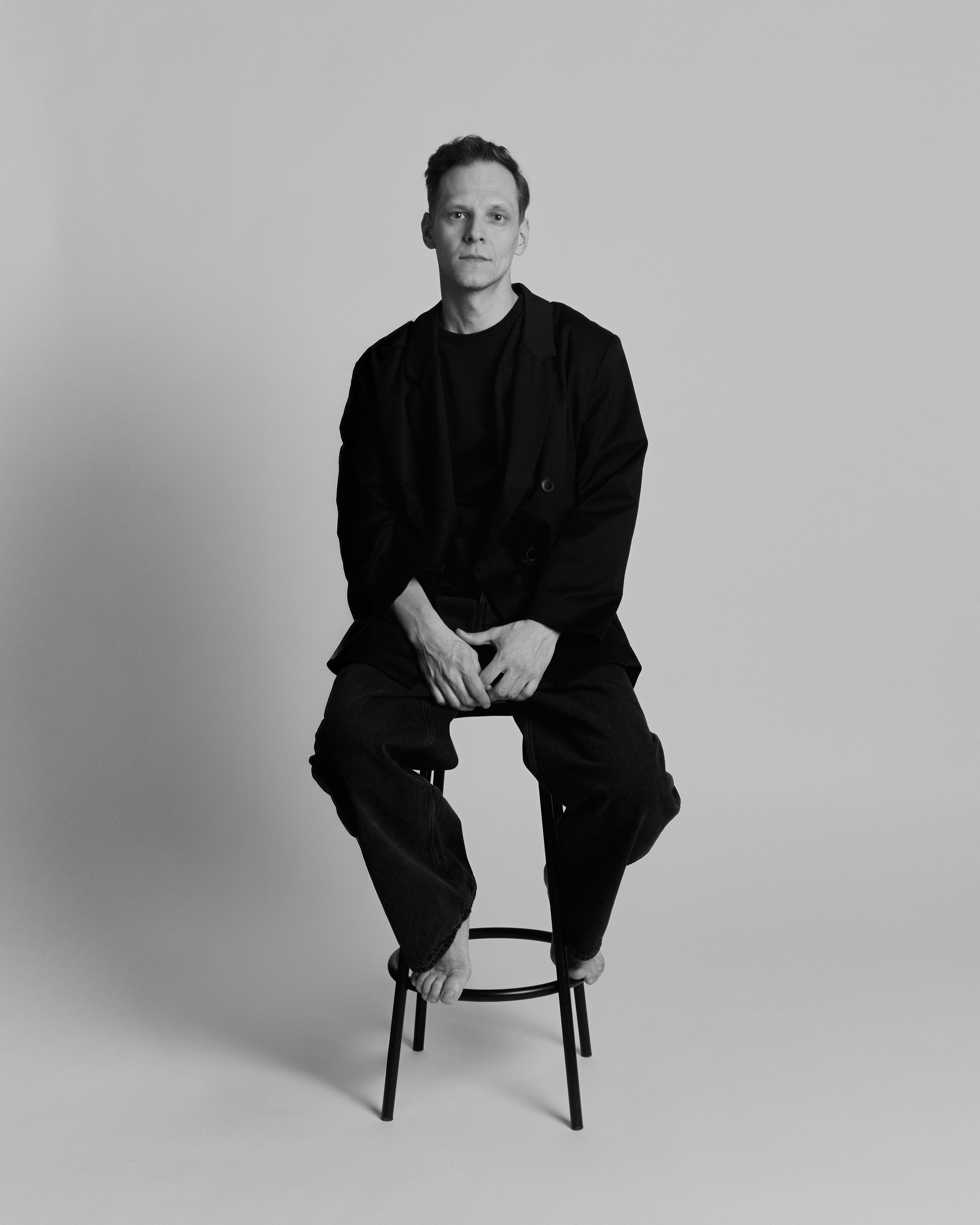 Контакты. Фотограф Виталий Жданов