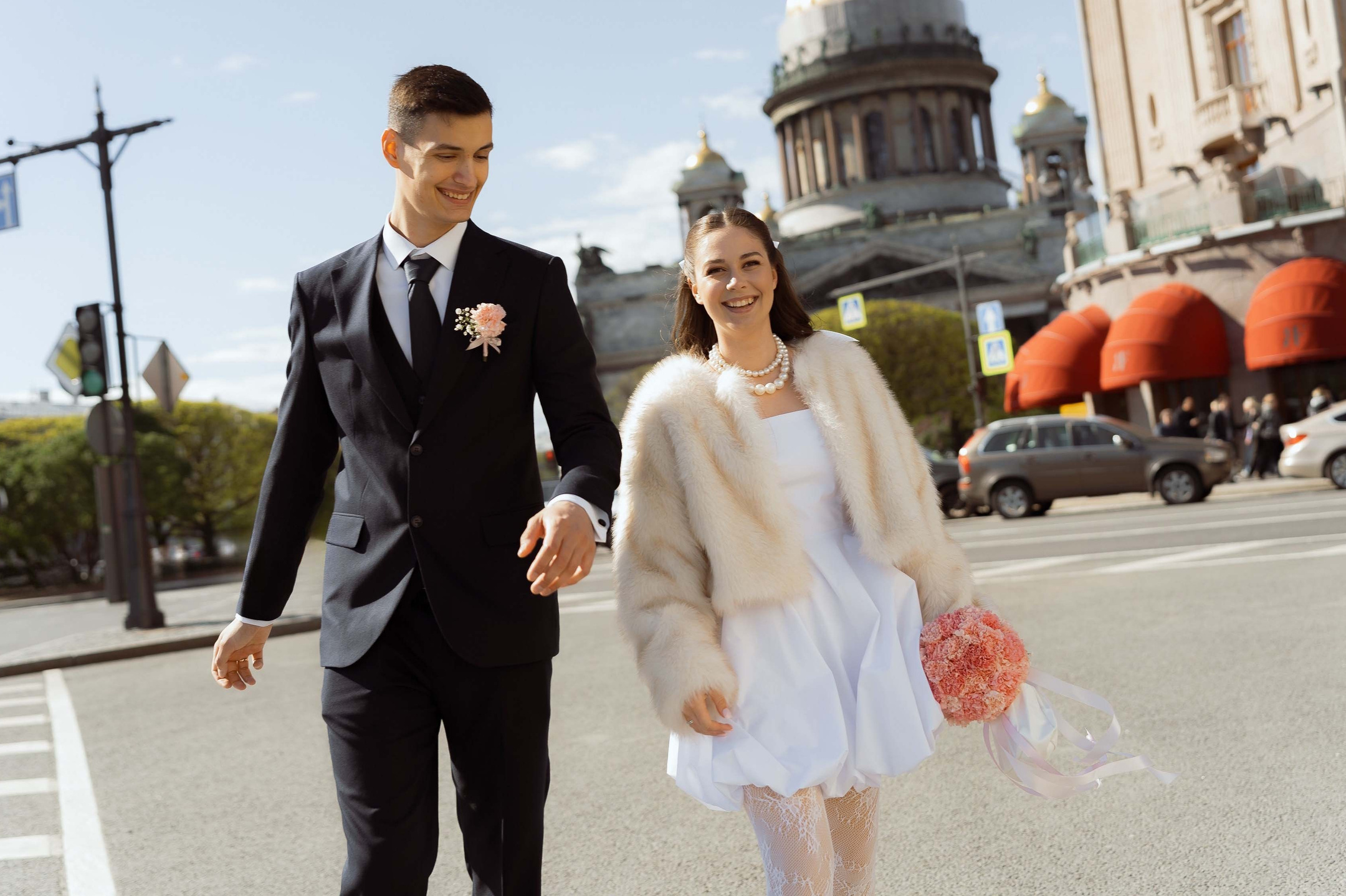 Прогулка молодожёнов 