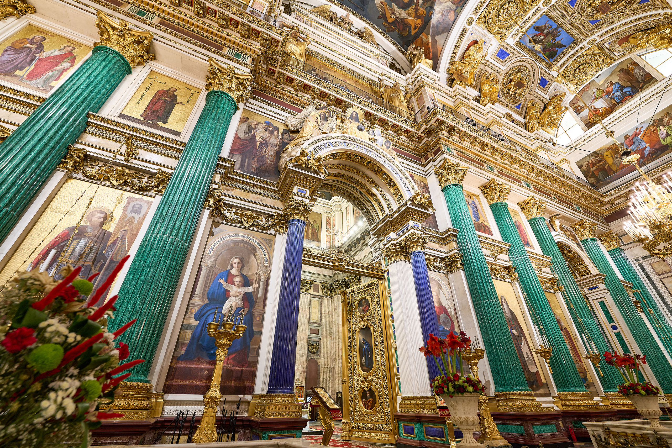 Интерьеры Исакиевского собора в Петербурге