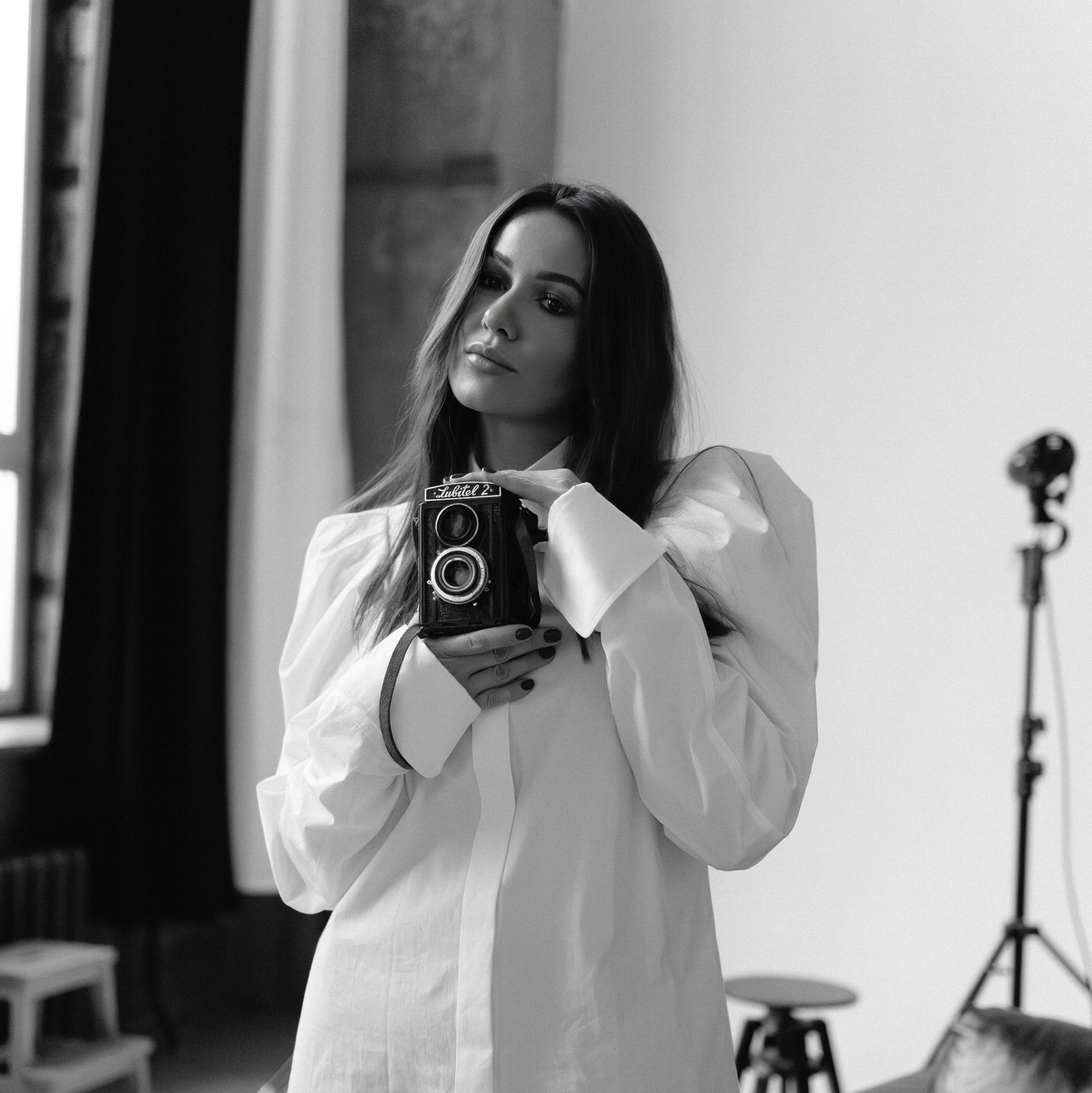 Контакты. Фотограф в Москве Аида Вяльшина. Съемка женского портрета, love story, деловой потрет, контент для экспертов и брендов