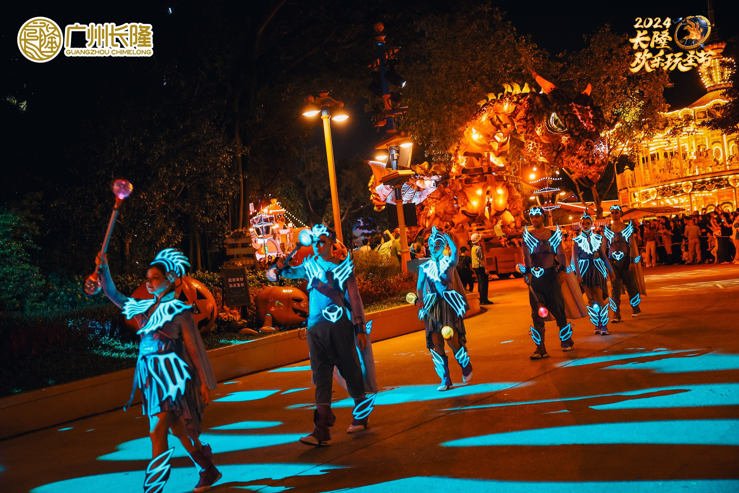 COSTUME DESIGN FOR THEME PARKS. Costume Design for Theme Parks & Live Performances | Character & Parade & Stage Costumes | 2D & 3D Costume Illustrations