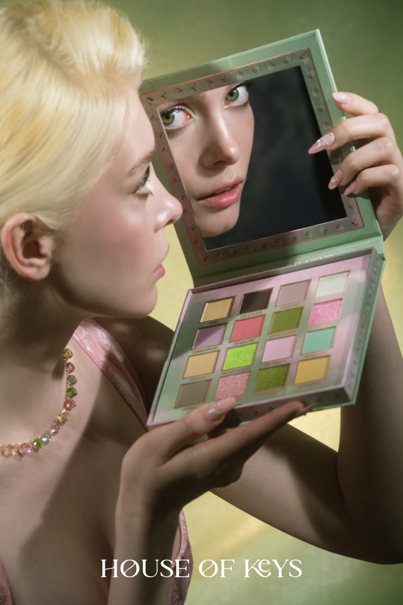 Фотограф в Санкт-Петербурге (портрет, индивидуальные, творческие съемки, каталог)