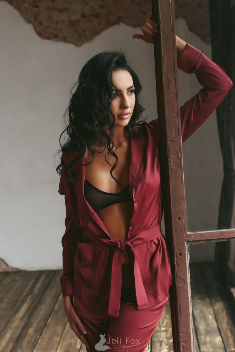 ТРАНСФОРМАЦИОННАЯ ФОТОСЕССИЯ. Юлиана Смешек, коуч, наставник экспертов и предпринимателей