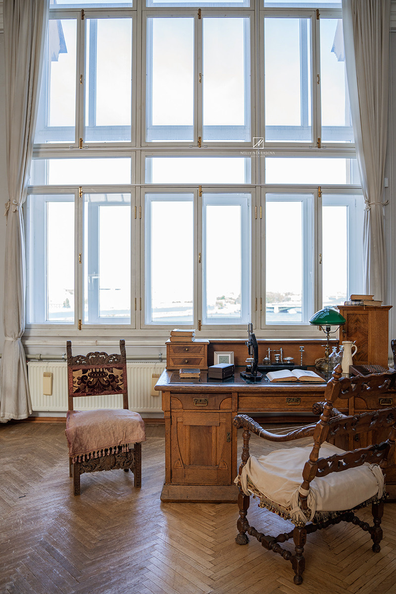 Квартира-мастерская Архипа Куинджи на Васильевском острове. Фотограф и искусствовед в Туле и Санкт-Петербурге Нелли Некрасова