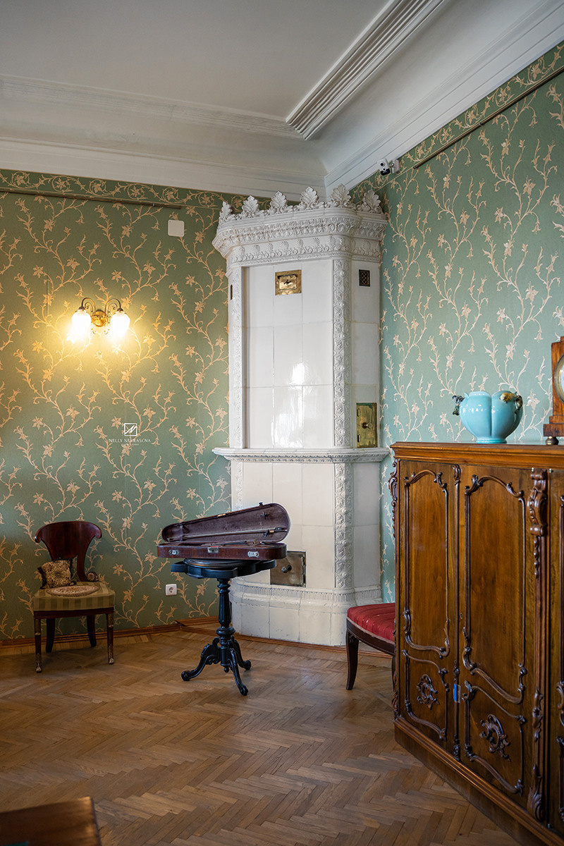 Квартира-мастерская Архипа Куинджи на Васильевском острове. Фотограф и искусствовед в Туле и Санкт-Петербурге Нелли Некрасова