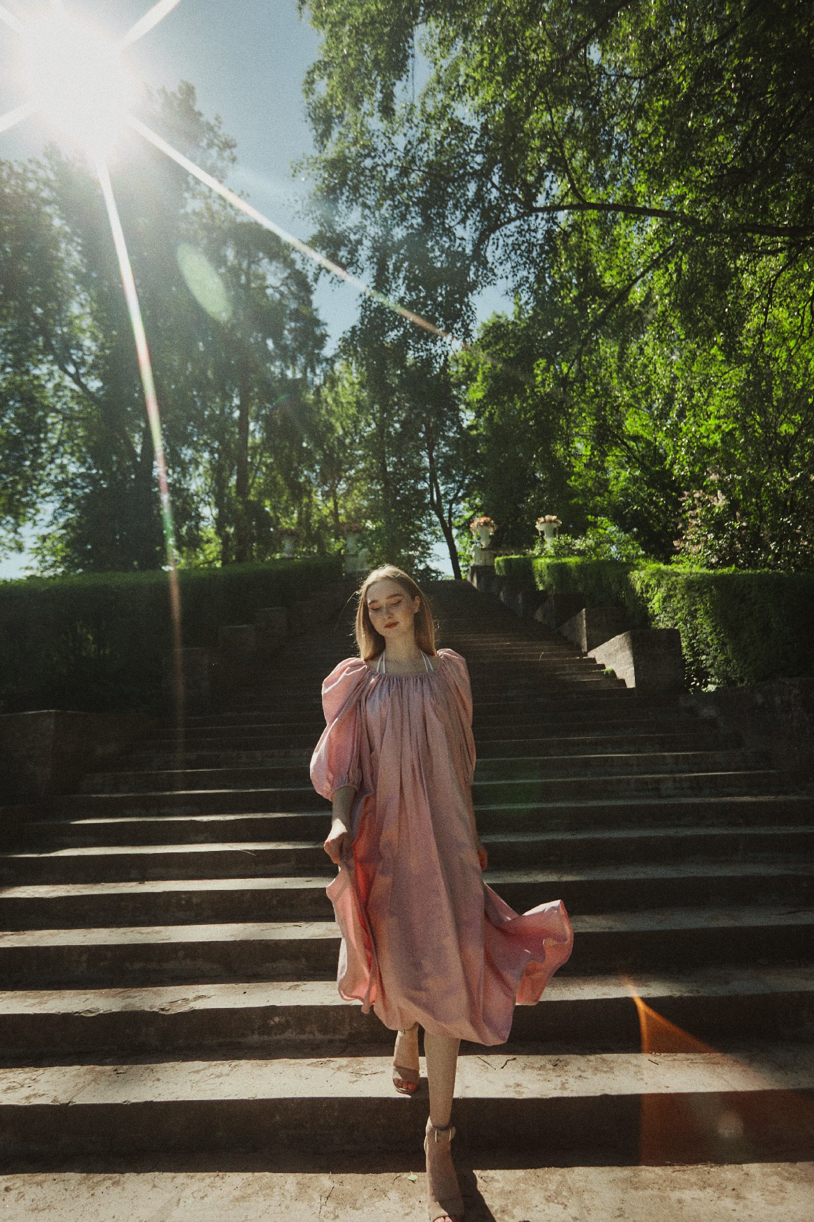 Портретная съёмка СИНИОКО в Павловске с Надеждой из ARLETTE MANAGEMENT. Одежда из Санкт-Петербурга СИНИОКО