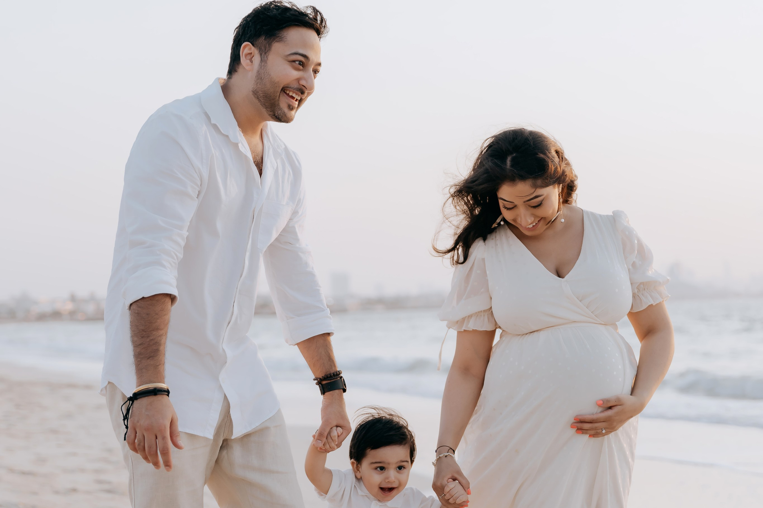 Top Maternity Photoshoot Locations in Dubai