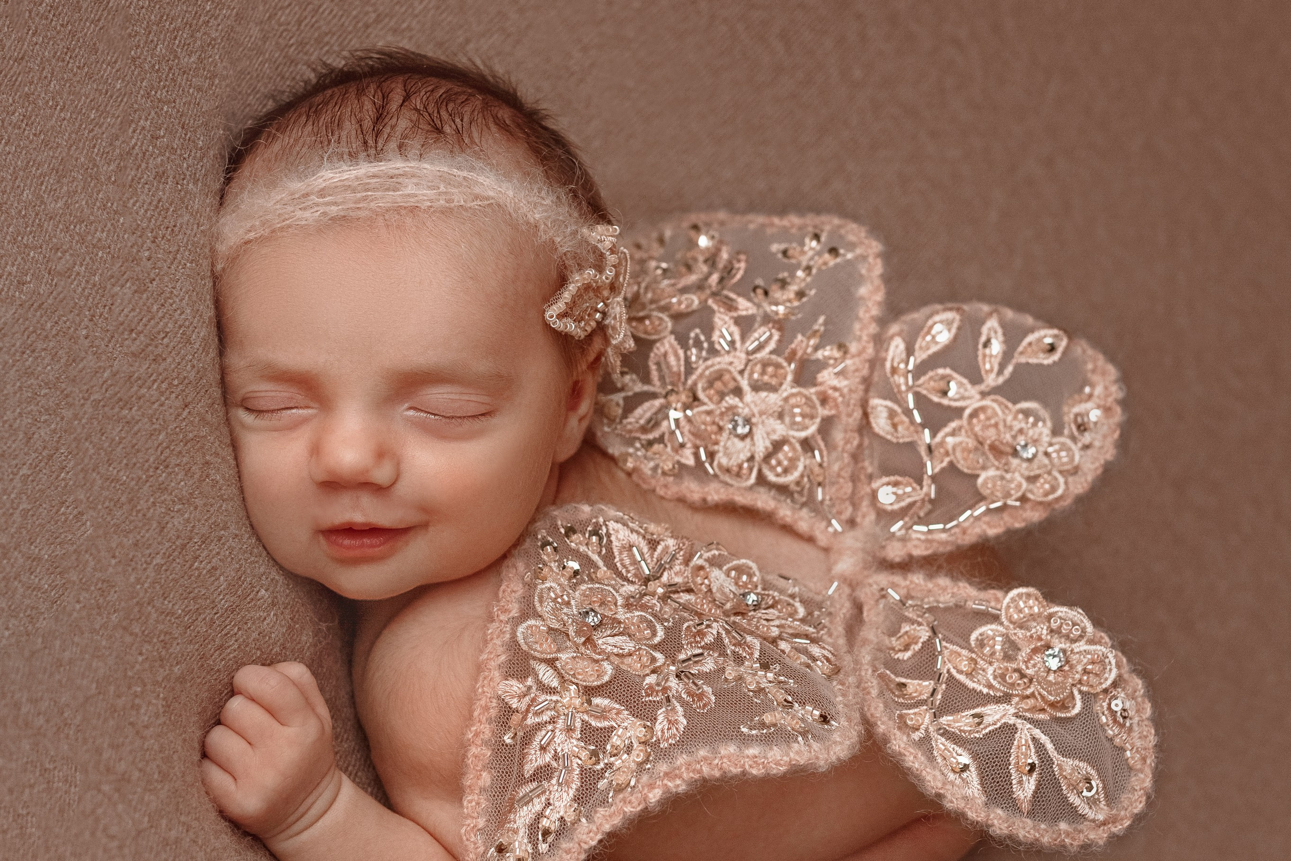 Фотограф новорожденных в Минске Валерия Довнар