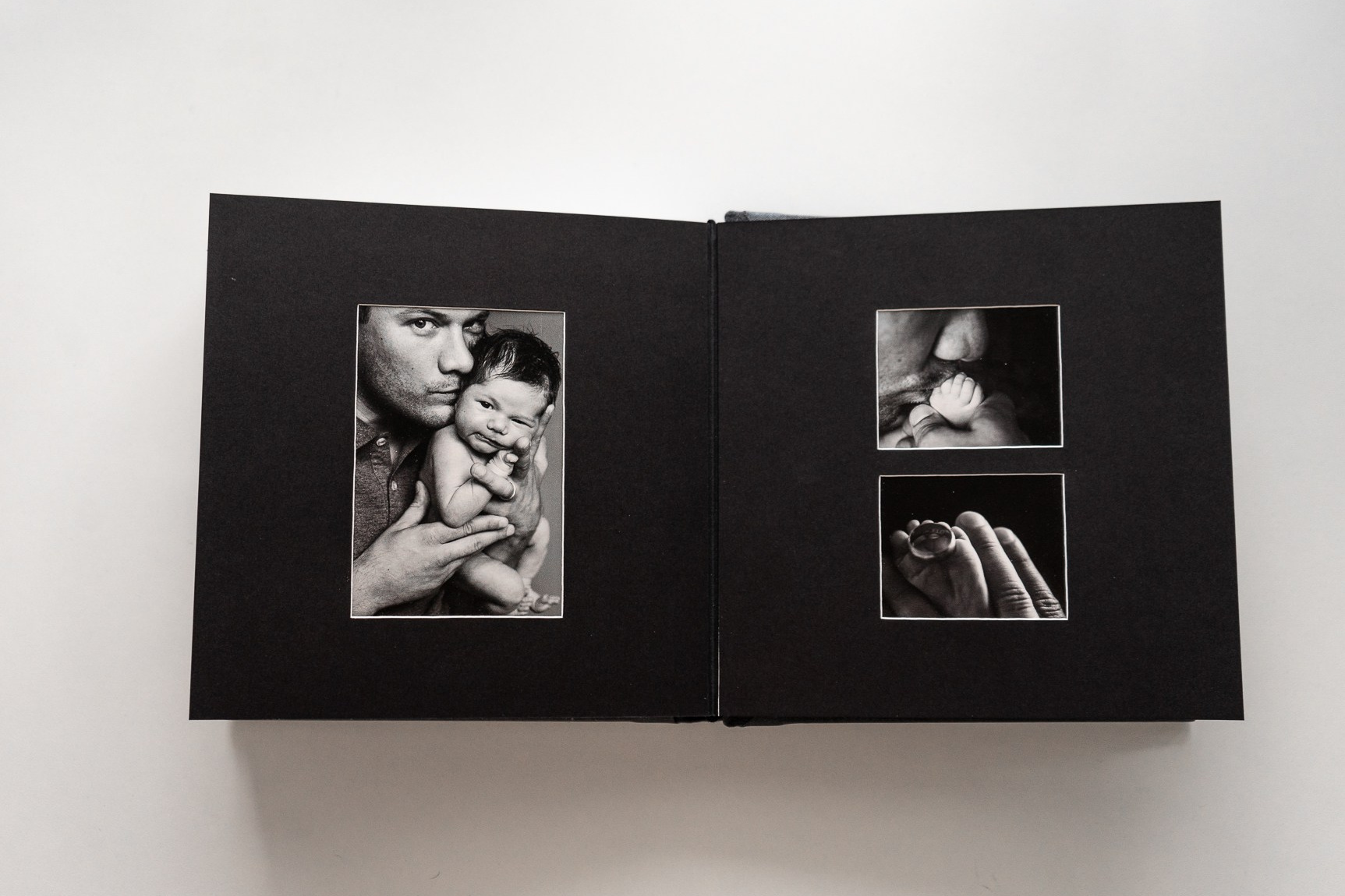 Портфолио ревью от фотографа новорожденных.