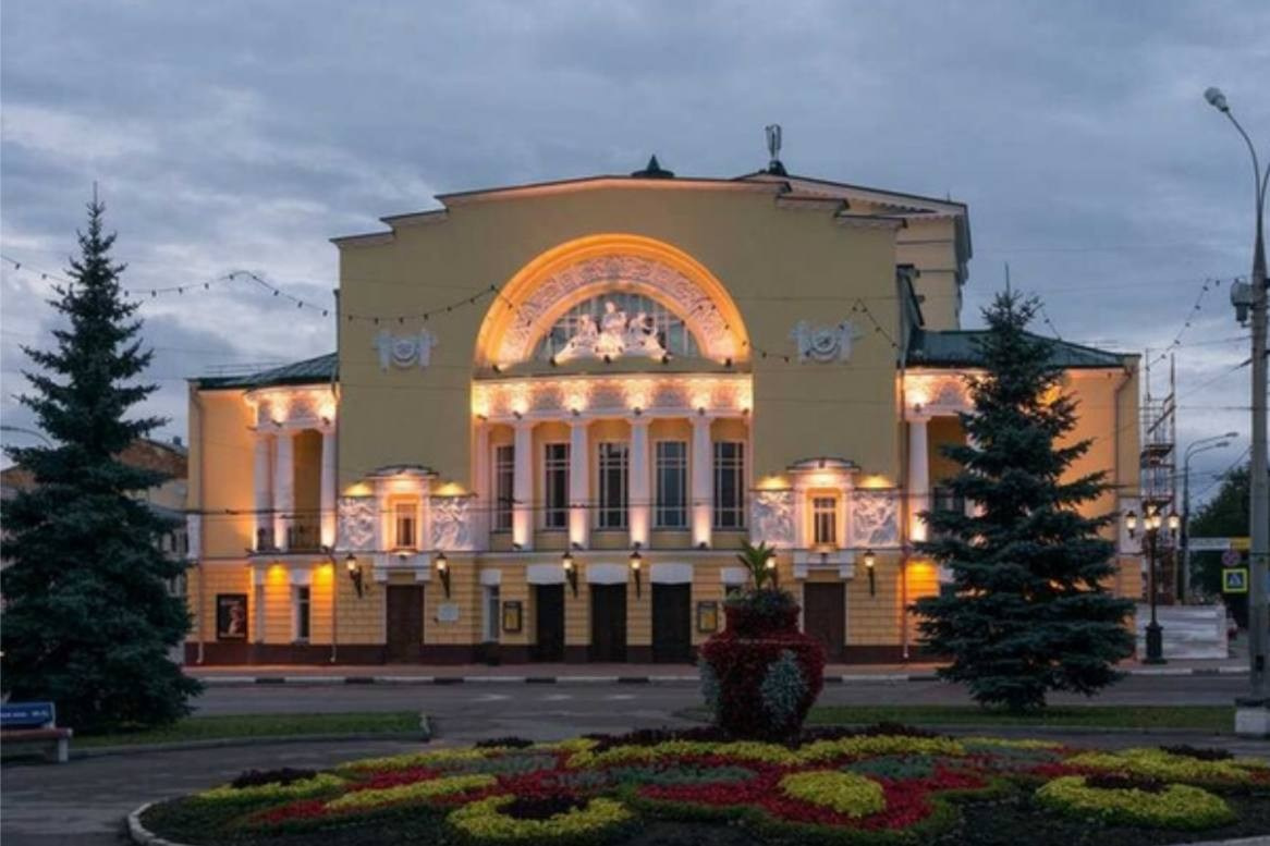 Российский государственный академический театр драмы имени Фёдора Волкова в Ярославле. АНО «Центра социальных проектов «Путь в большой мир»