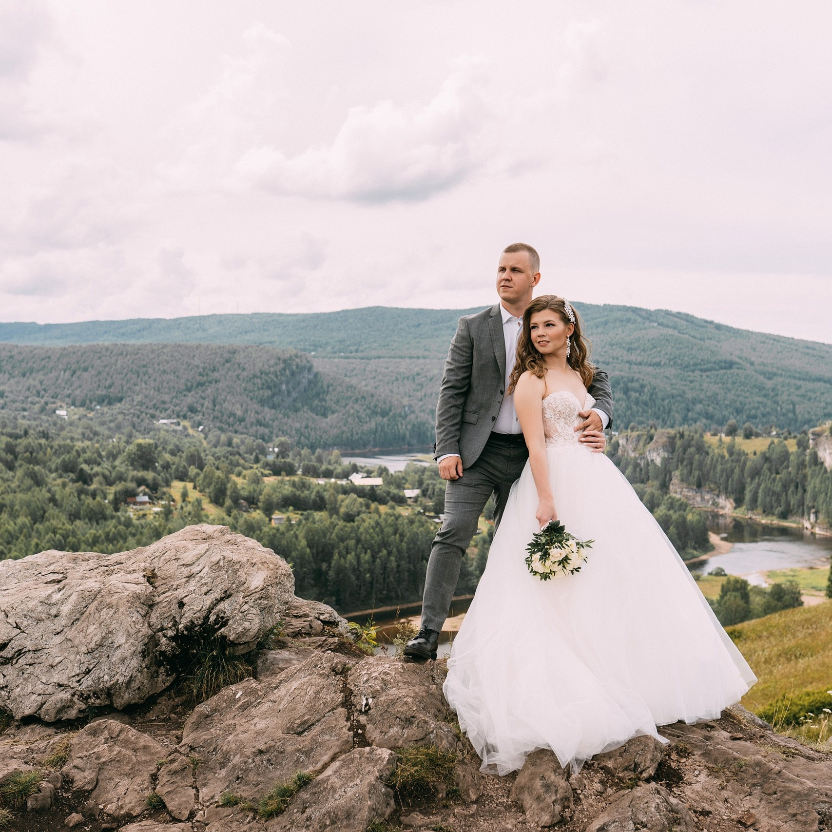 Свадебные услуги в Перми. Свадебный и Мужской фотограф