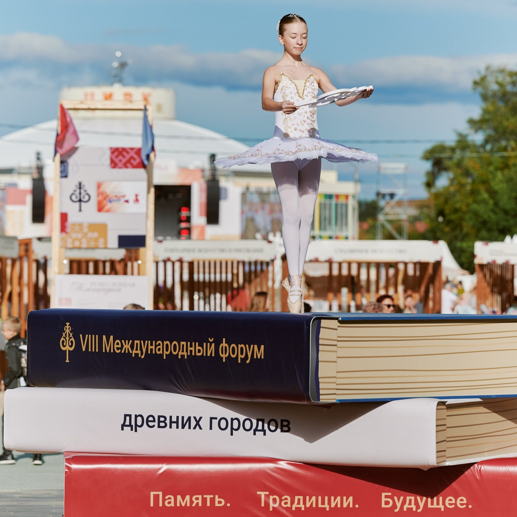 Организатор мероприятий в Рязани, режиссер праздника Рязань, праздник под ключ, заказать ведущего в Рязани. Режиссер в Рязани Ольга Синичкина