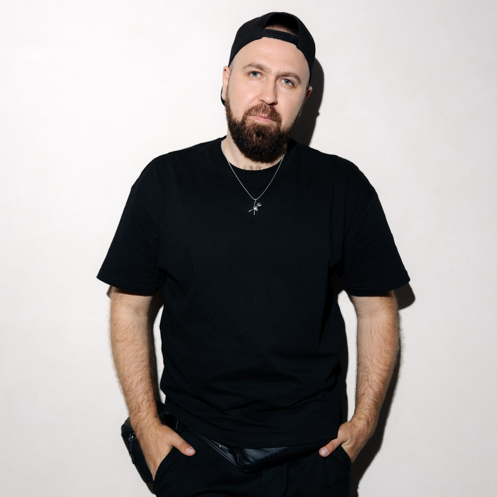 Контакты. Свадебный видеограф Максим Востропятов