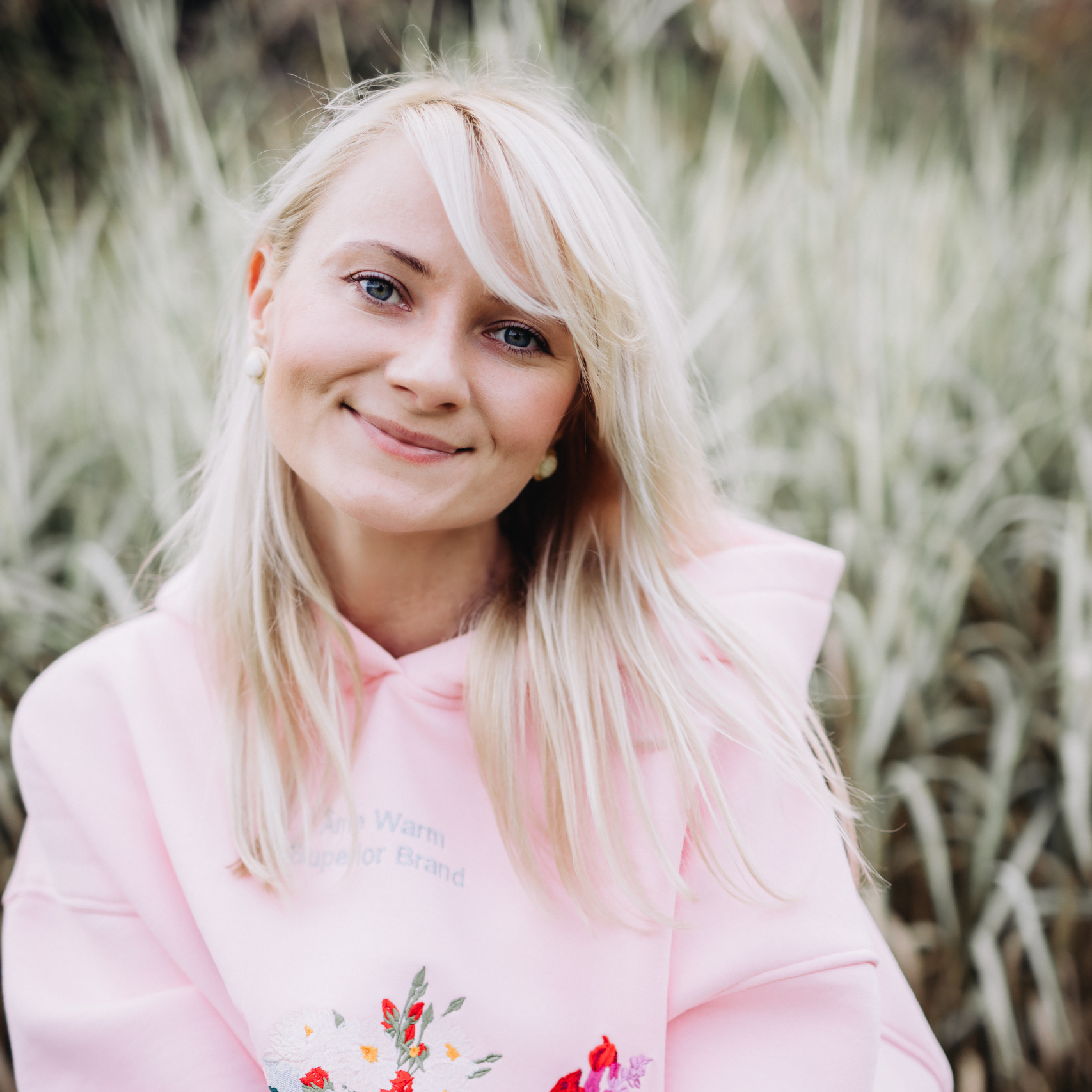 Контакты. Портретный женский фотограф Минск Беларусь Алена Янович