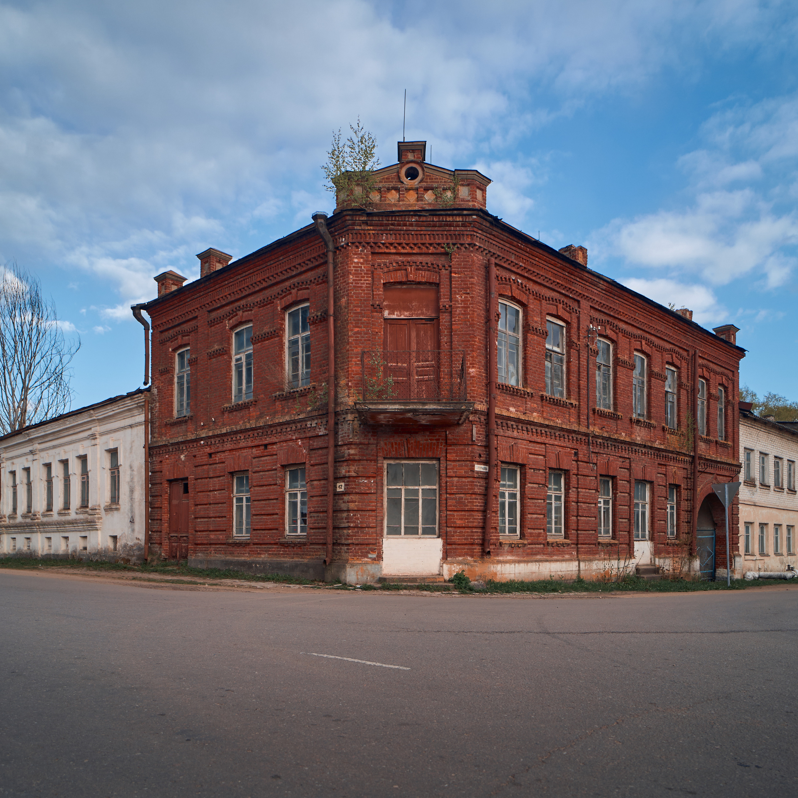 Фотовыставка «Атмосфера» с видами Торжка, Торопца, Осташкова