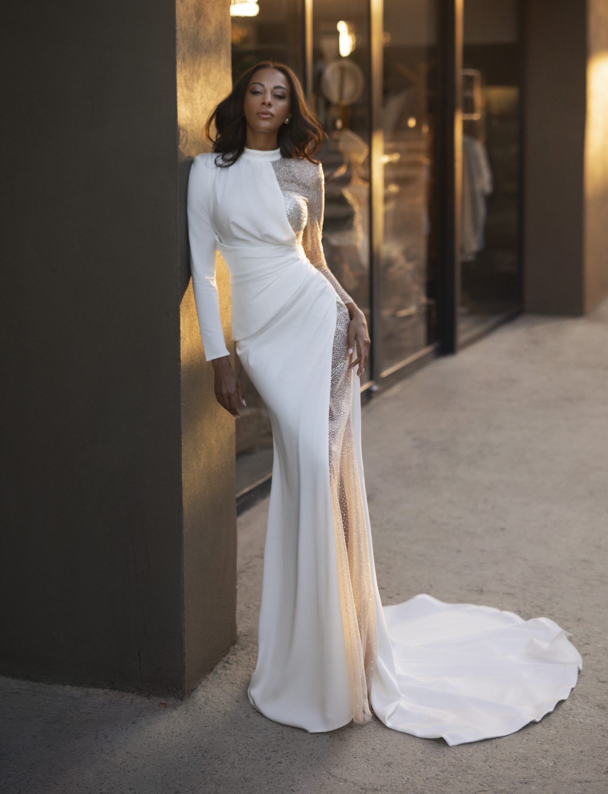 «Рыбки» и силуэтные. Свадебный салон Саратов — Charmante