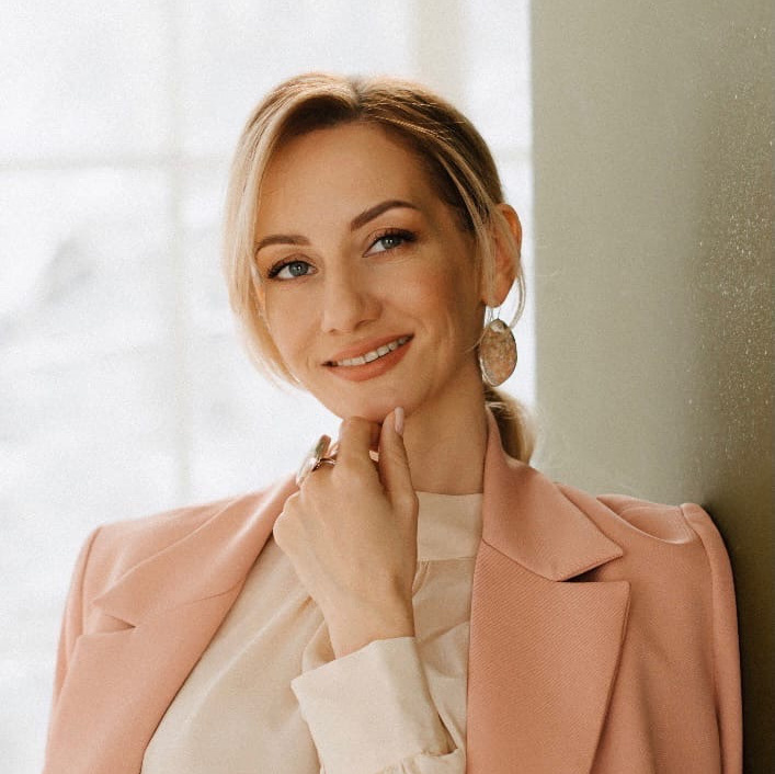 Наращивание ресниц в Москве. Лера Сокольская