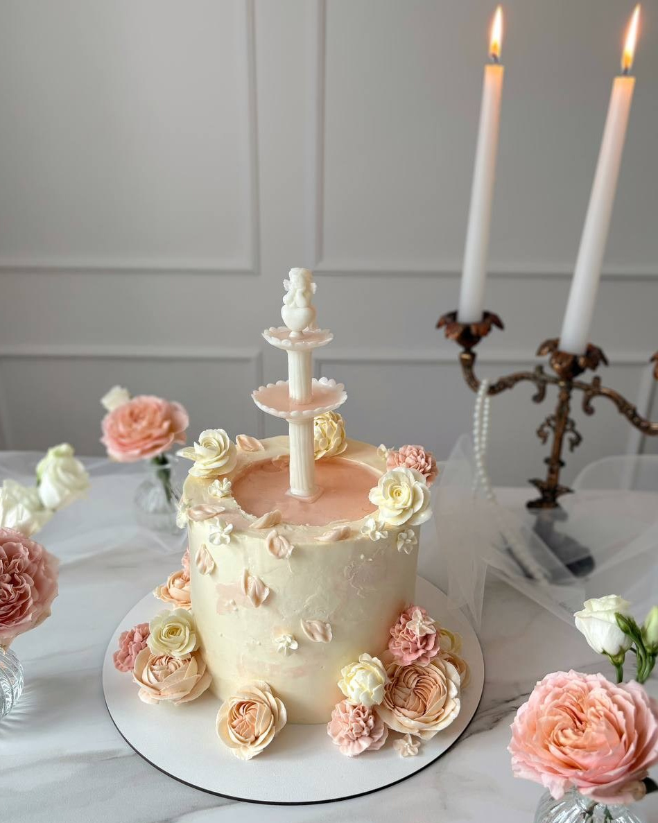 Аникина Юлия / Кремовая флористика в корейской технике