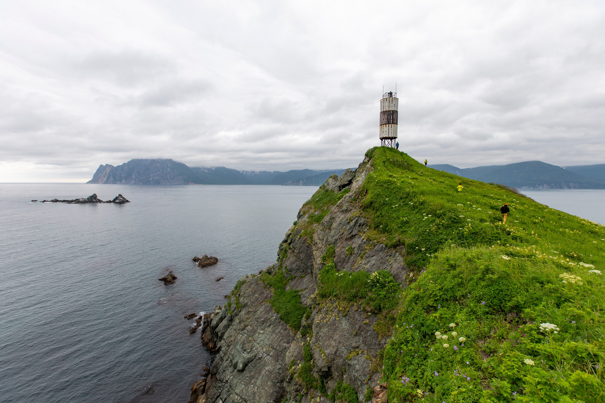 Мыс Зелёный — вулканические скалы и океанские виды. Время Камчатки: чтобы найти свой путь, нужно скорость умножить на время