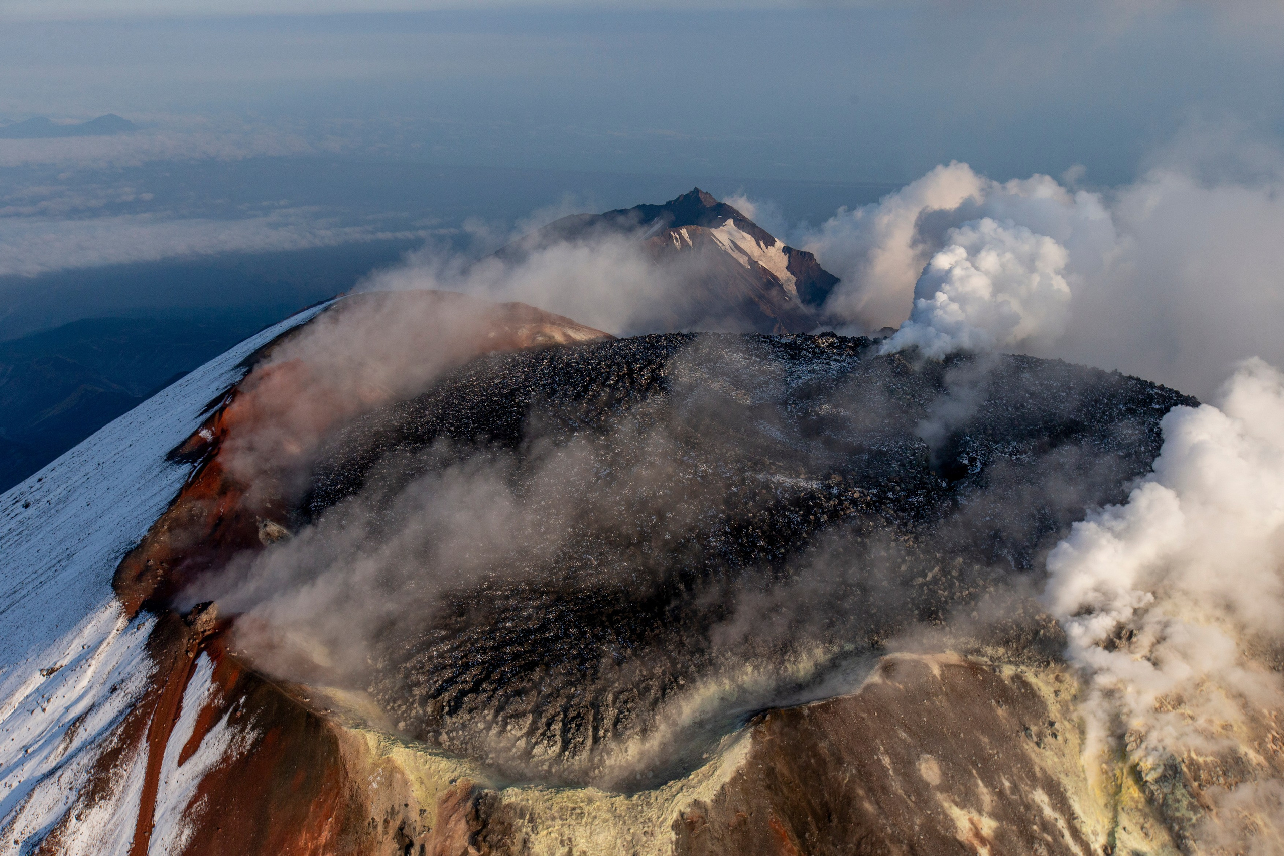 Восхождение на Авачинский вулкан — классика Камчатки. Время Камчатки: чтобы найти свой путь, нужно скорость умножить на время
