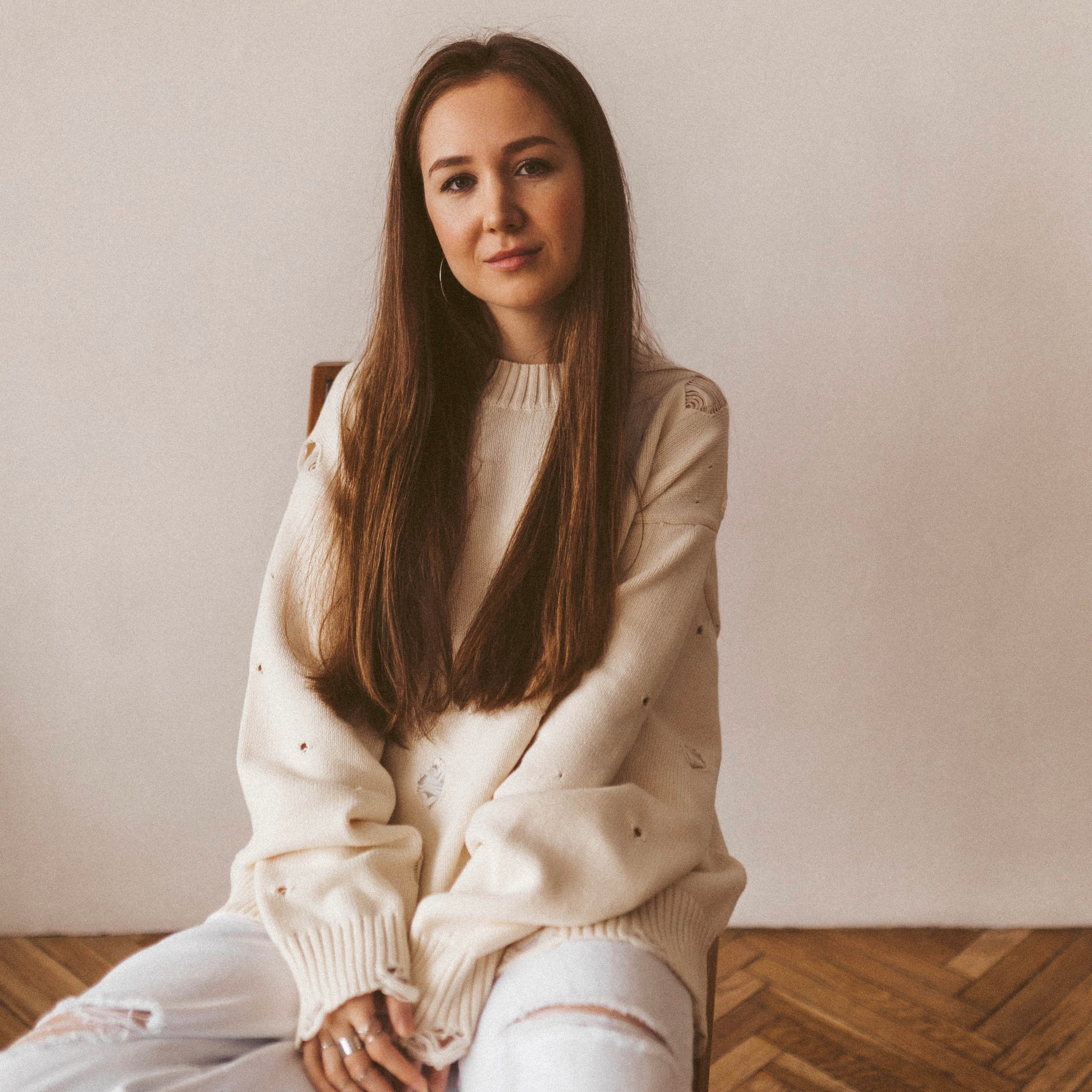 Контакты. Женский и лавстори фотограф в Москве Елена Аксютко