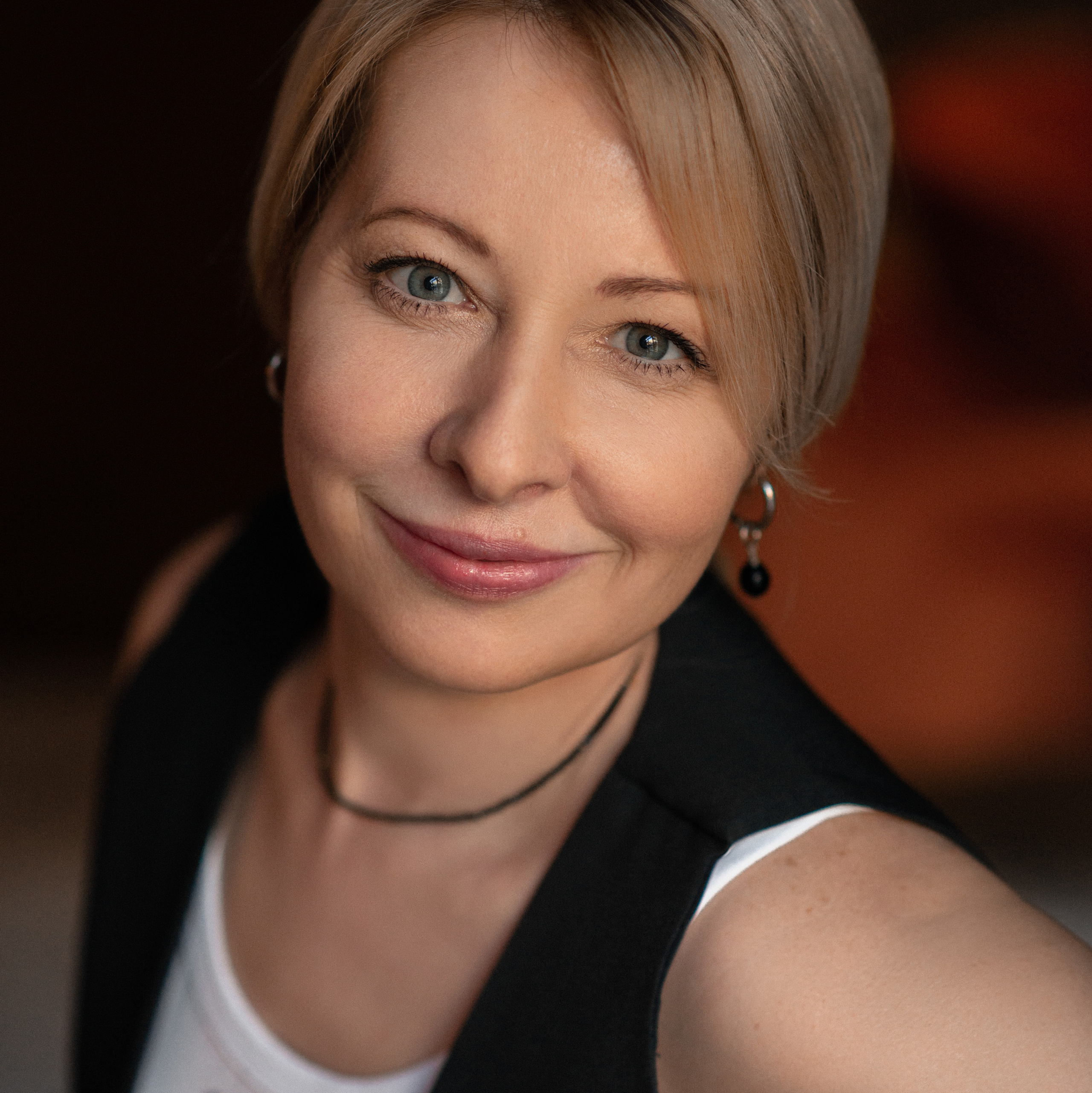 Настя Ильина - фотограф. Профессиональное фото в студии или фотопрогулка - по вашему желанию