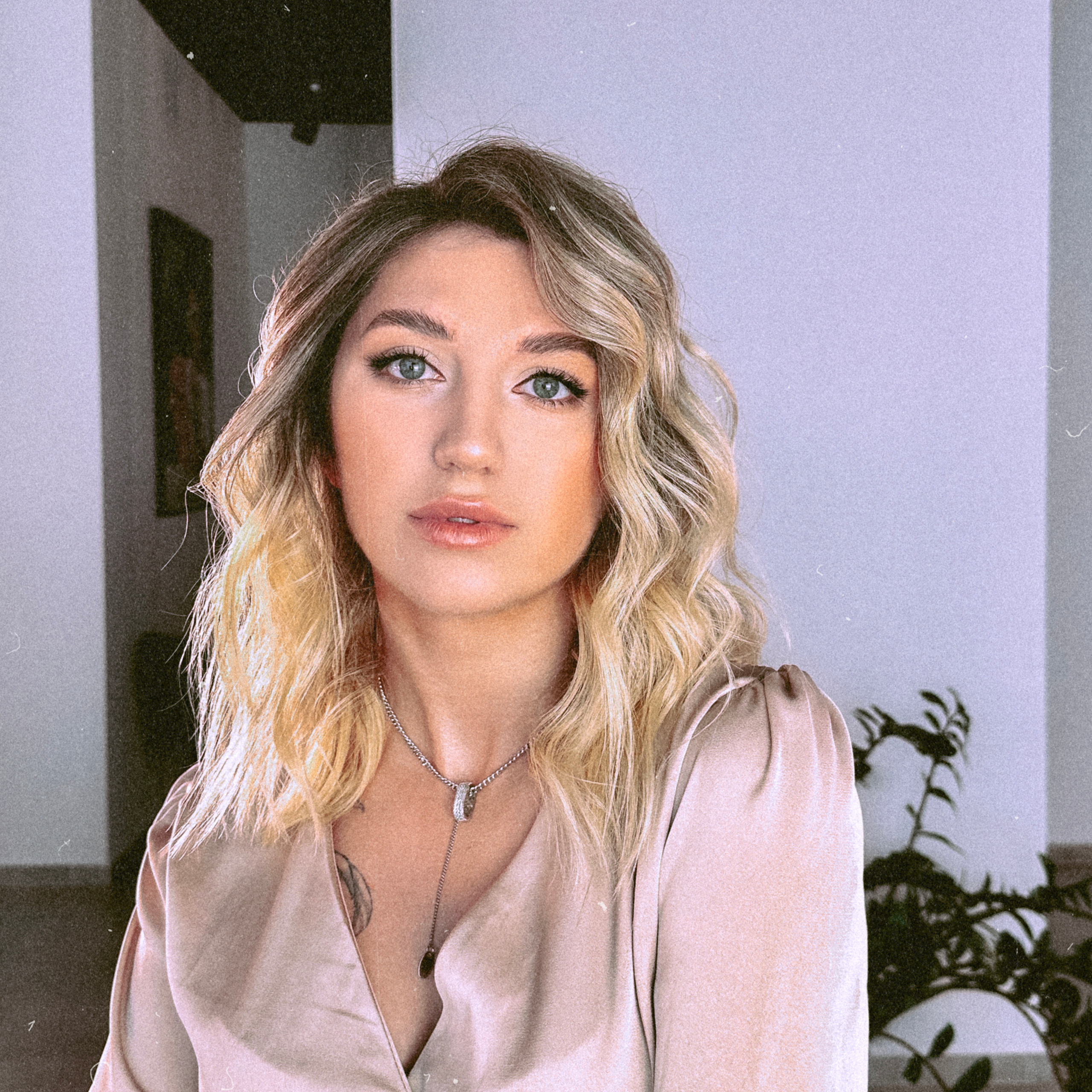 Контакты. Свадебный фотограф в Санкт-Петербурге Харичева Анастасия