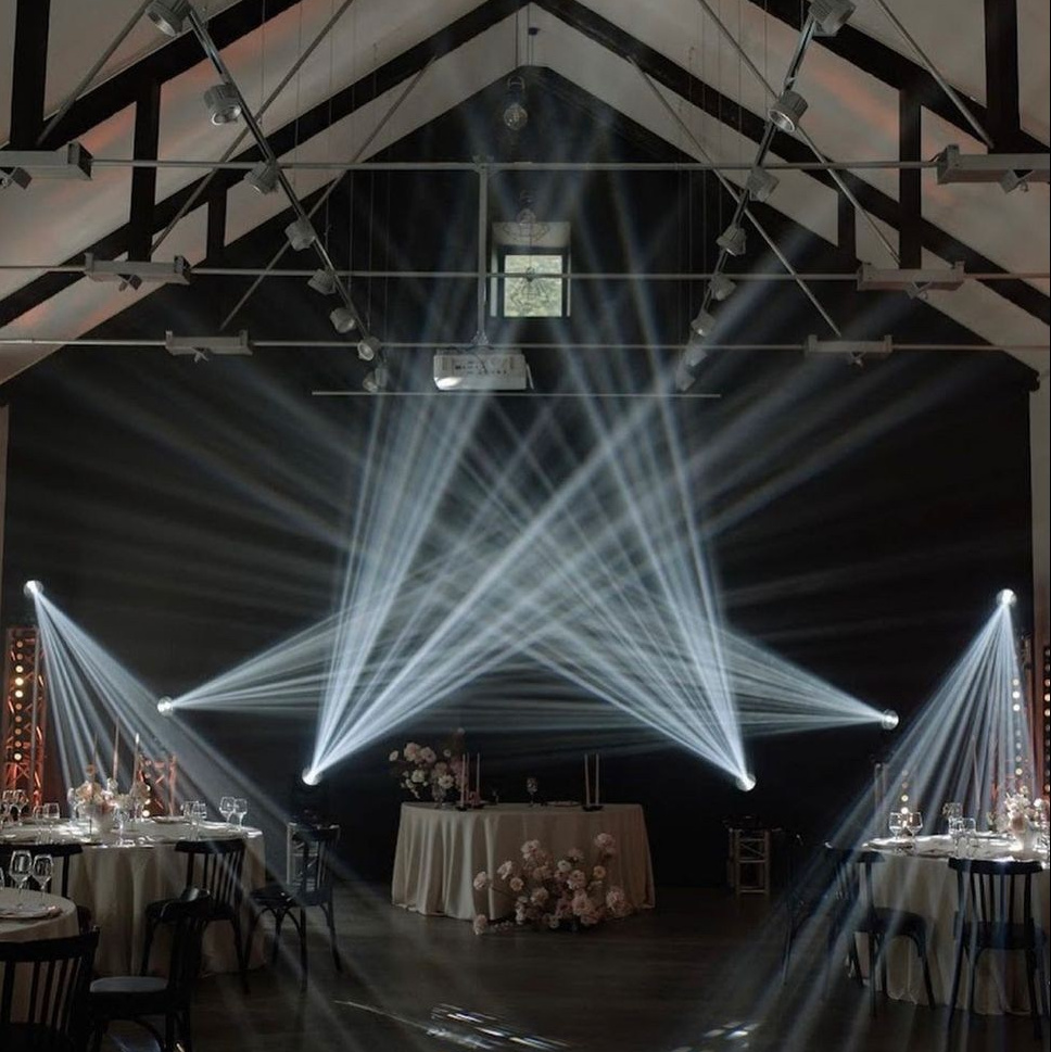 Свет на свадьбу, свет на мероприятие, свет на выпускной, художественный свет