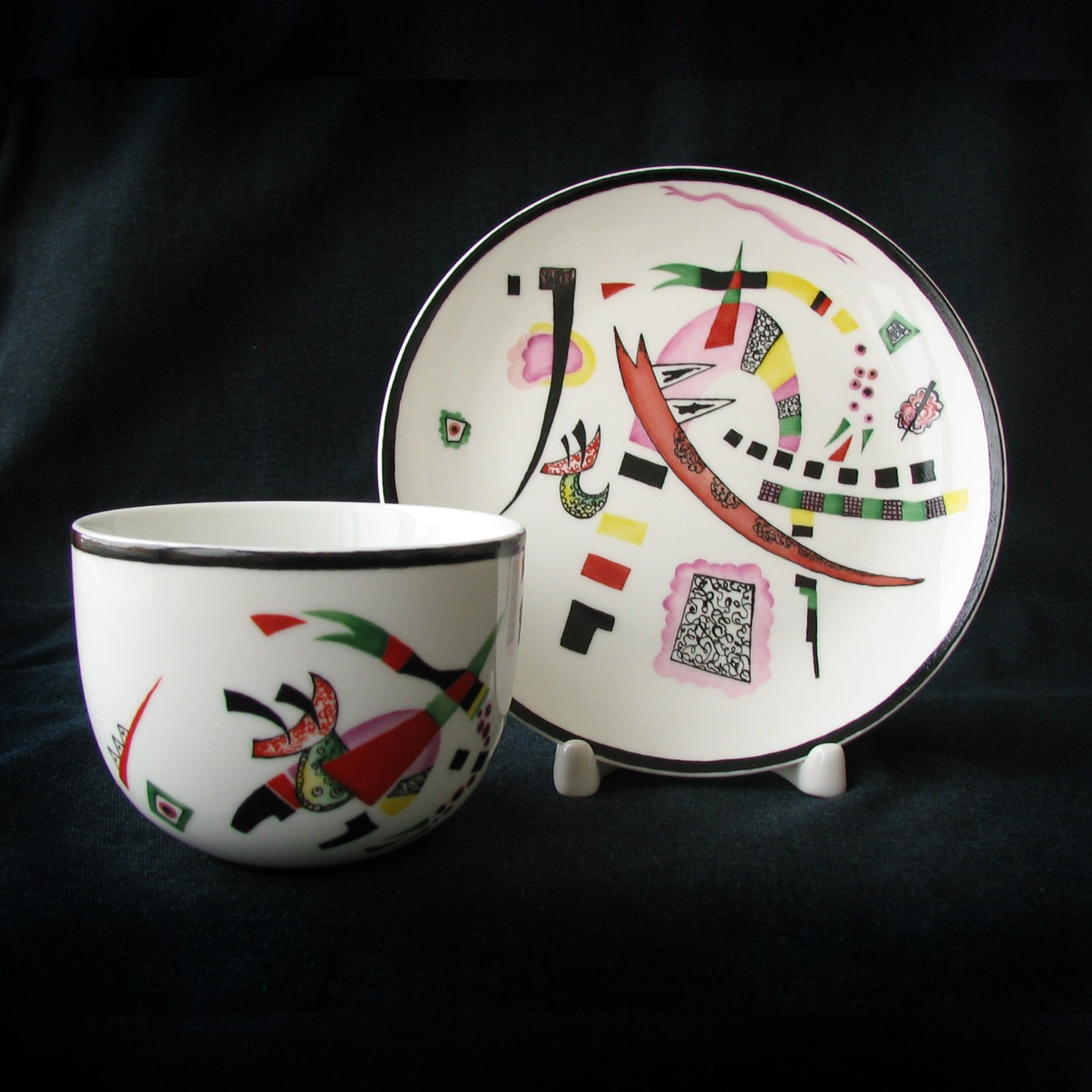 Монограмма, каллиграфия на фарфоре. Костяной фарфор ИФЗ. Каллиграфия на фарфоре в Санкт-Петербурге