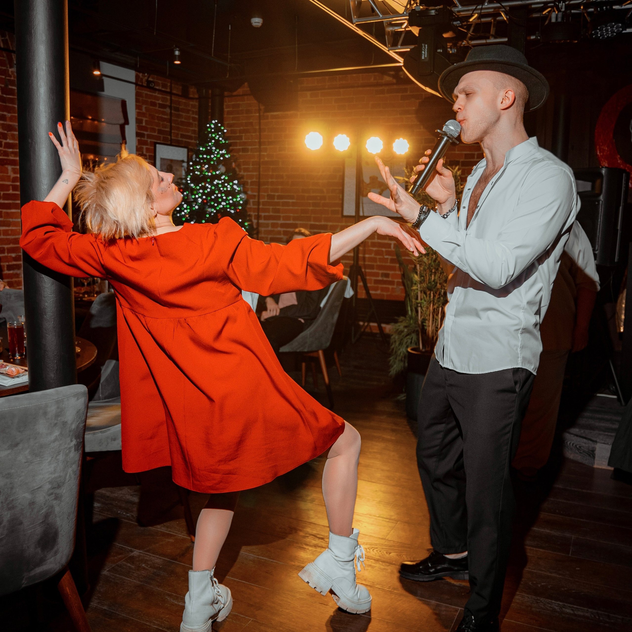 Услуги. Шоумен, пародист, ведущий Никита Шуклинов