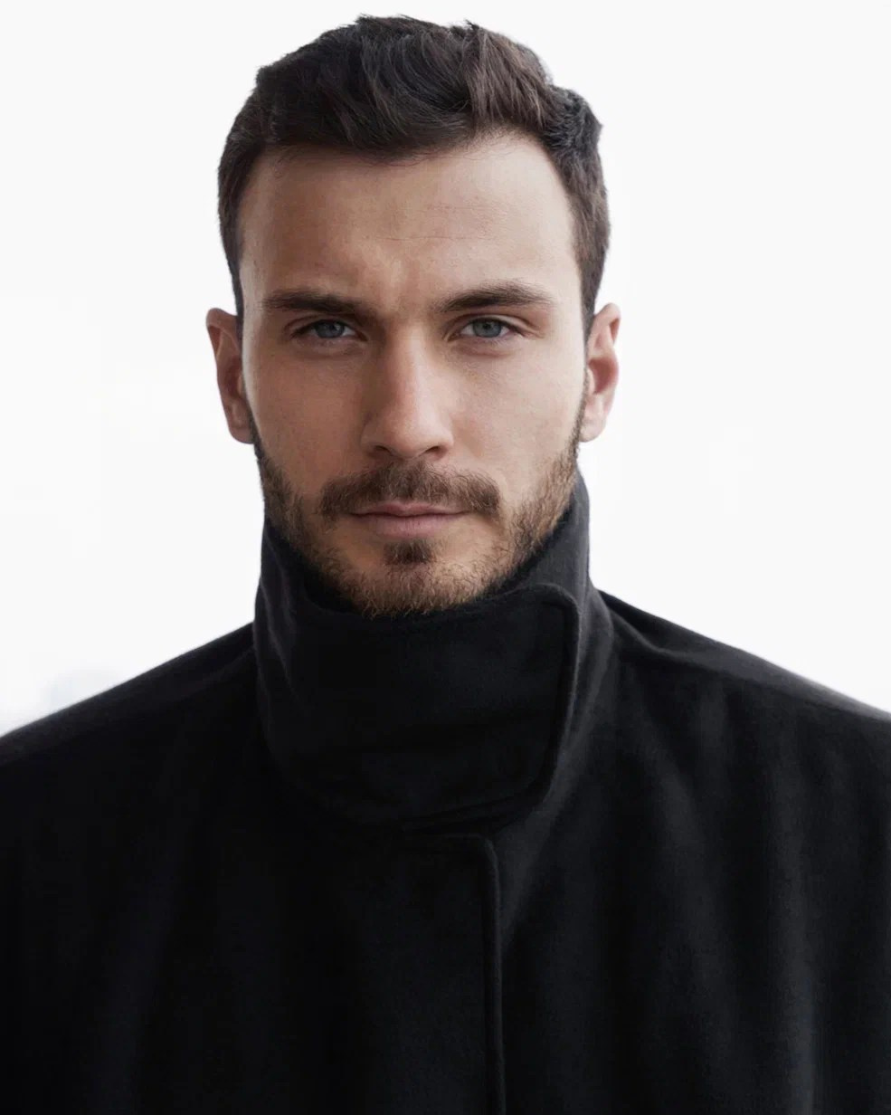 ведем набор артикулов на сборную съемку с моделями мужчинами для маркетплейсов 