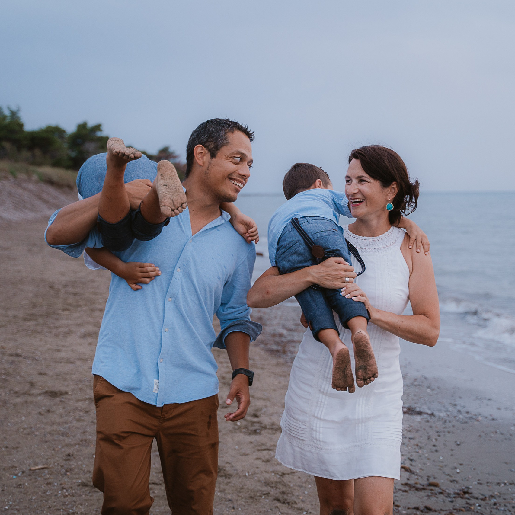 Family photoshoot Lucca Toscana Fotografo per le famiglie. stai cercando il fotografo in Toscana. Photographer Lucca Photographer Pisa for your vacation in Tuscany