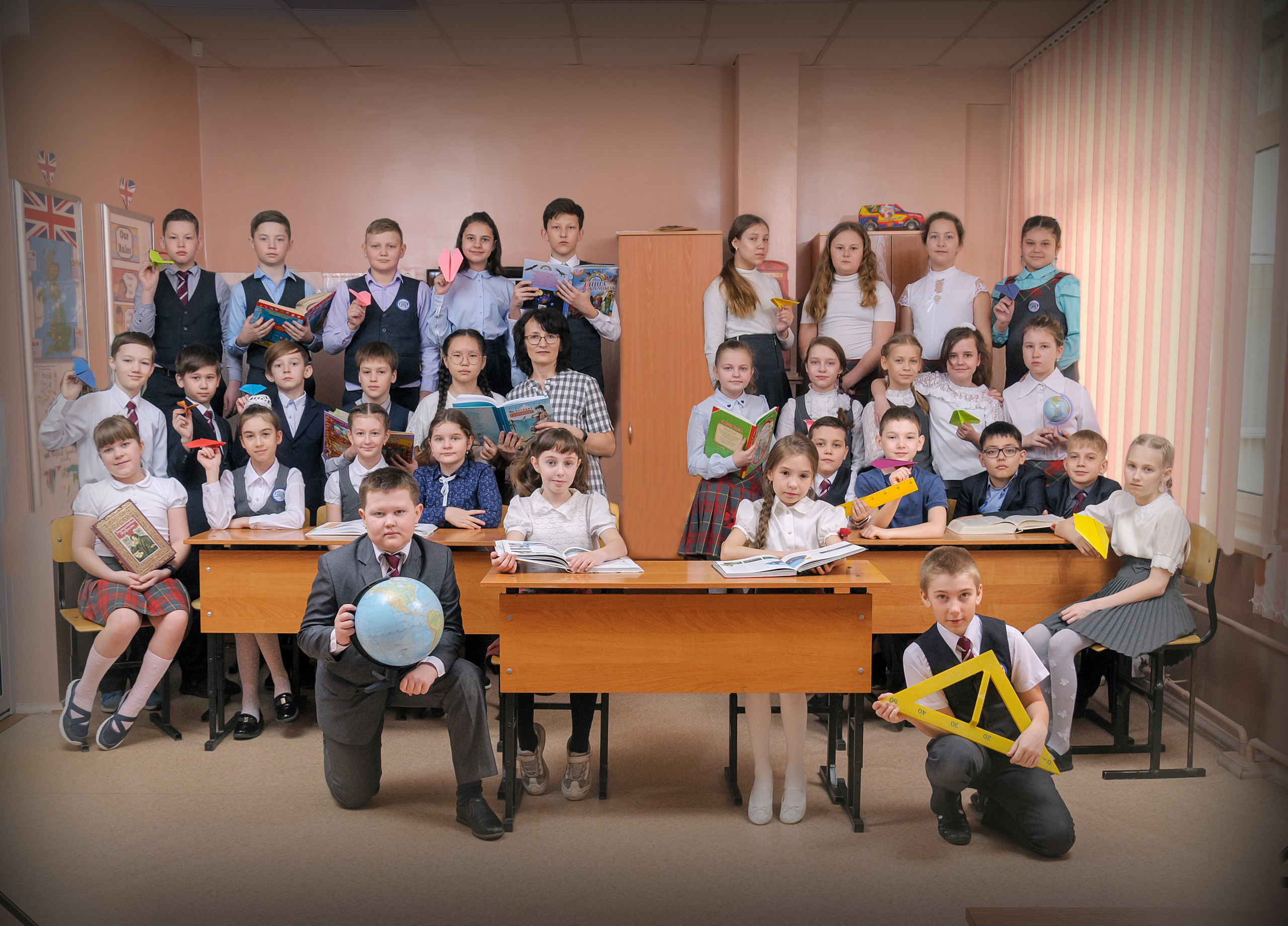 Фотоальбом «Средний» без дизайна. Школьный фотограф/видеограф в Санкт-Петербурге Константин Ольхин