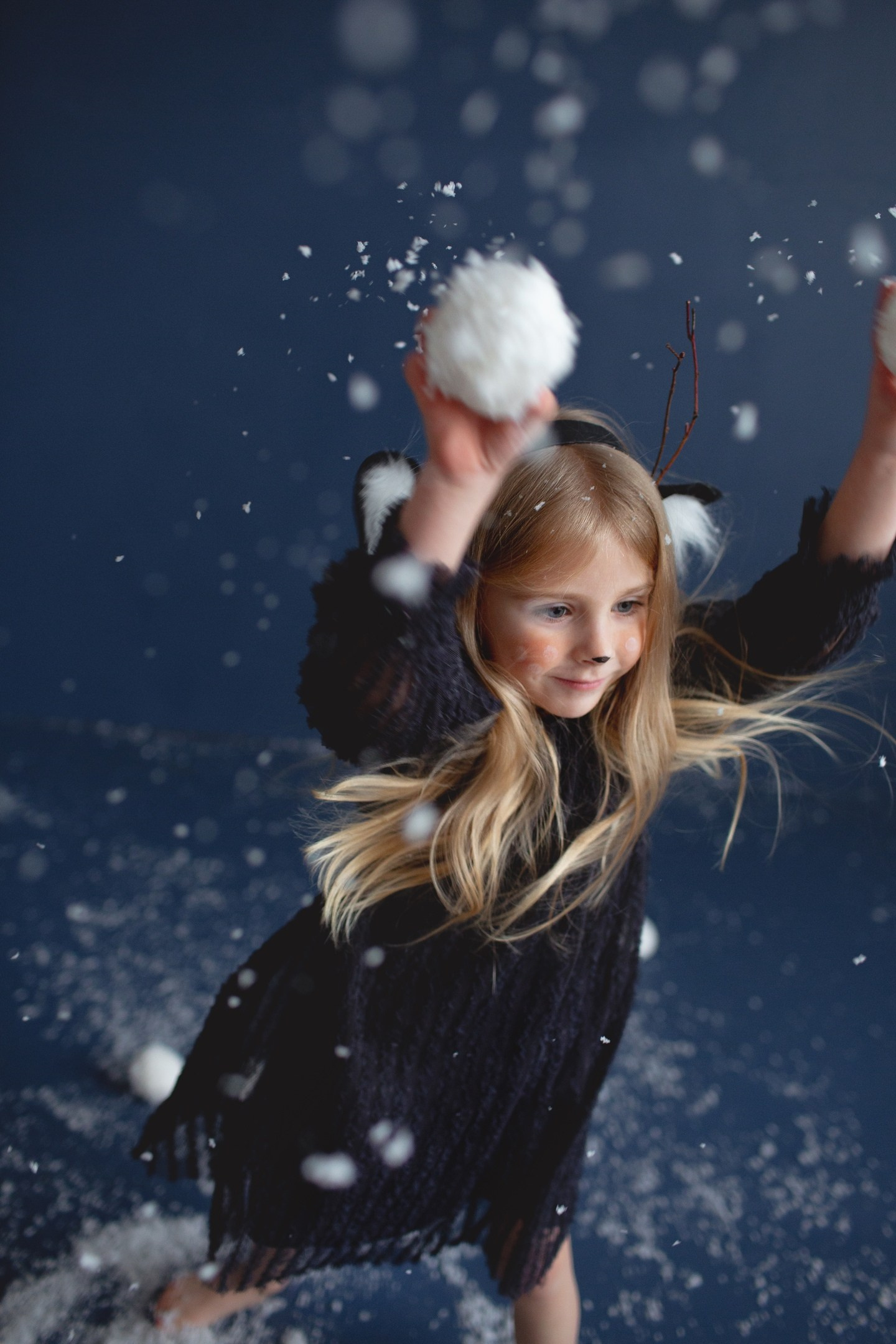 Снег ГИМНАСТКИ. Фотограф новорожденных , семейный и  детский фотограф в Пскове Иванова