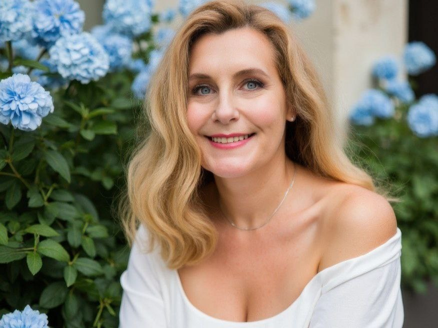 Нейрофотосессия для Оксаны. Лиза Свет — фотограф и ai-creator