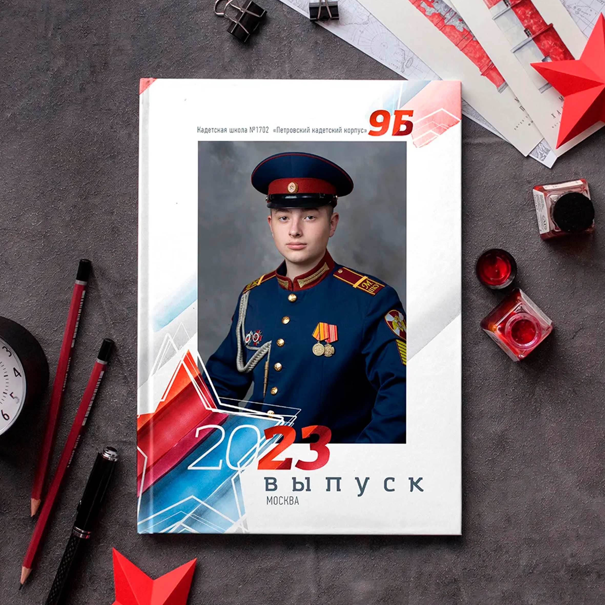 medlori Обложки для выпускных альбомов. Выпускные альбомы в Липецке Медведева Лариса. Кадеты.