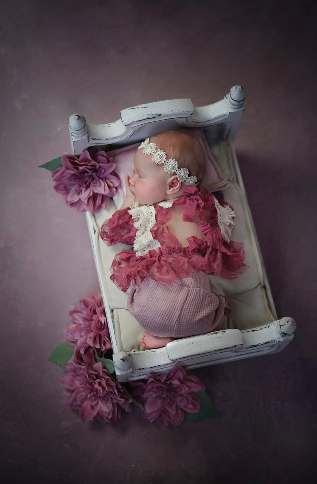 Новорожденные. Классика. Фотограф новорожденных беременных в Тюмени Ткачук Татьяна