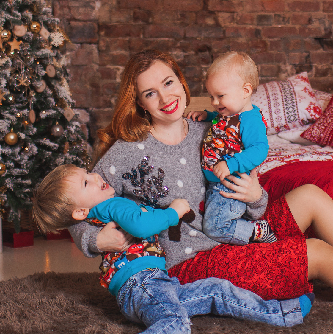 Контакты. Детский и семейный фотограф в Санкт-Петербурге Елизавета Сорокина