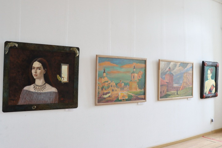 Открылась выставка «МАРХИ рисует» 2023. Главная