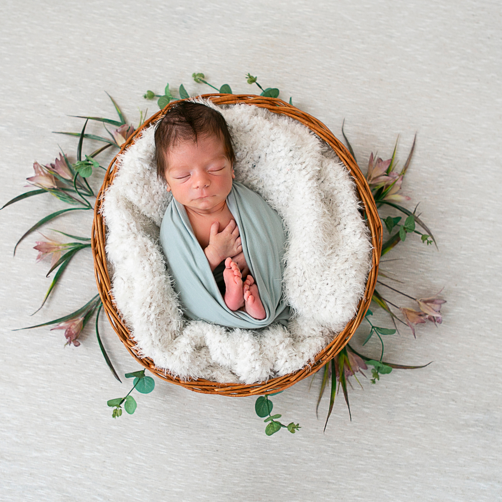 Дети до 1 года. Фотограф Наталья Стаг в Омске. Фотографирую в разных стилях в разных студиях, а так же в школах и садах. Печатаю выпускные фотоальбомы