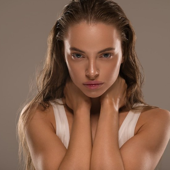 Массаж тела. Фототерапия, микроигольчатый RF-лифтинг, плазмолифтинг, биоревитализация, Элос-эпиляция, массаж тела