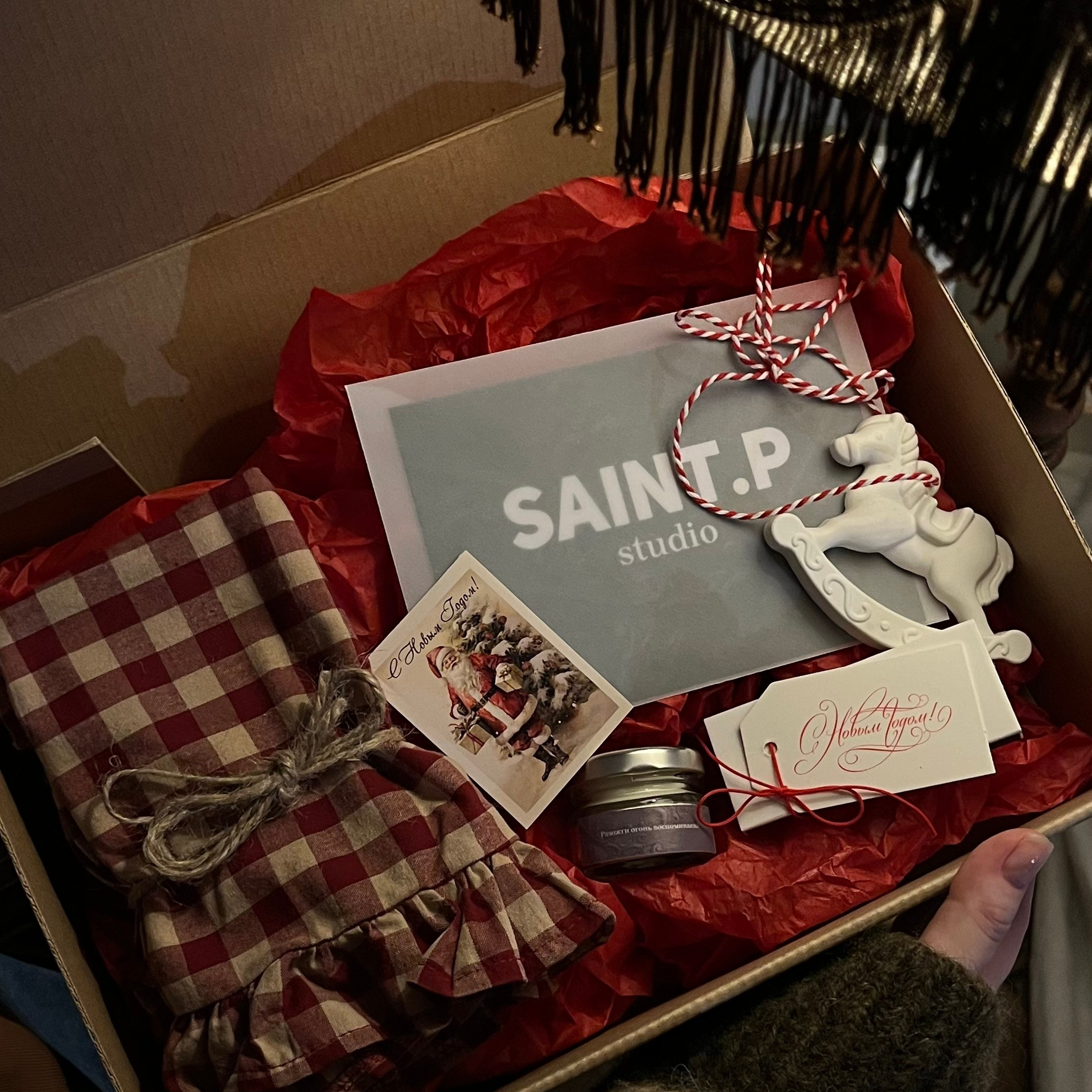 Подарки и мерч. Saint.p.studio