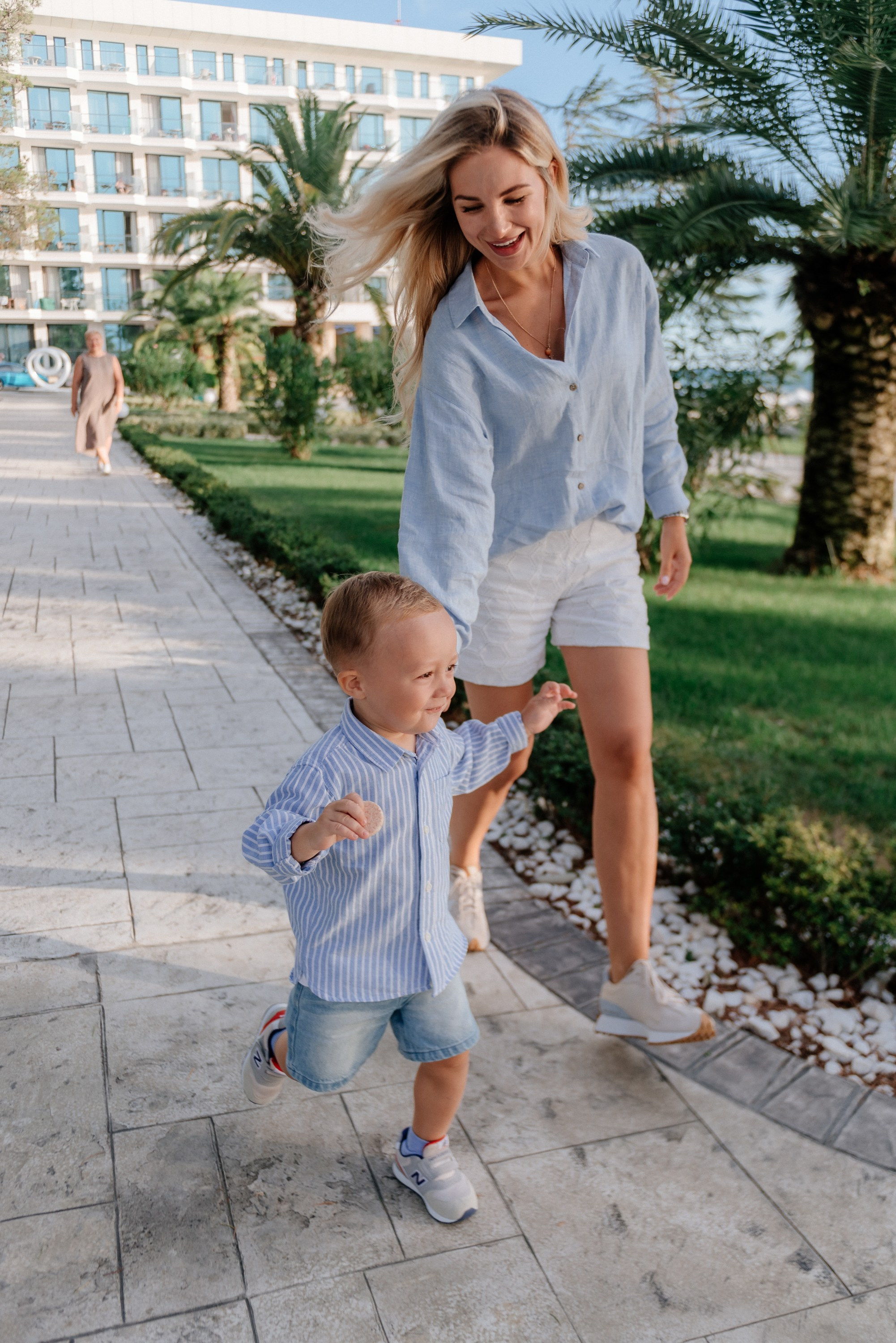 Family photoshoots in Bangkok, Thailand. Fedor Lemeshko — Destination Wedding and Family Lifestyle photographer