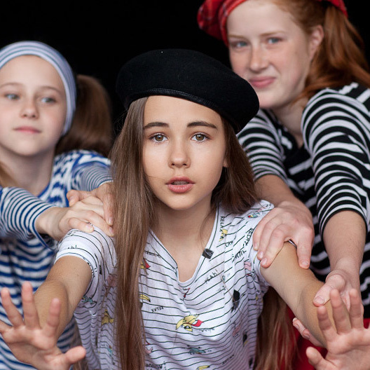 Модельная школа. Центр развития My Way / Майвэй в Гатчине: модельная школа, английский