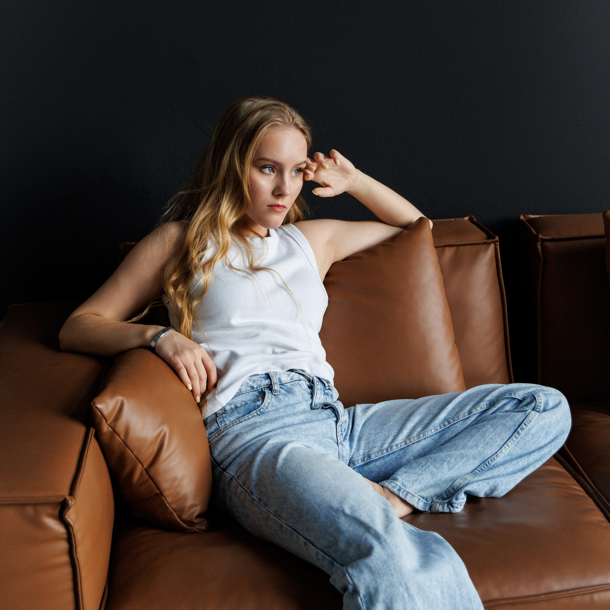 Контакты. Репортажный и студийный фотограф во Владивостоке Дударева Софья