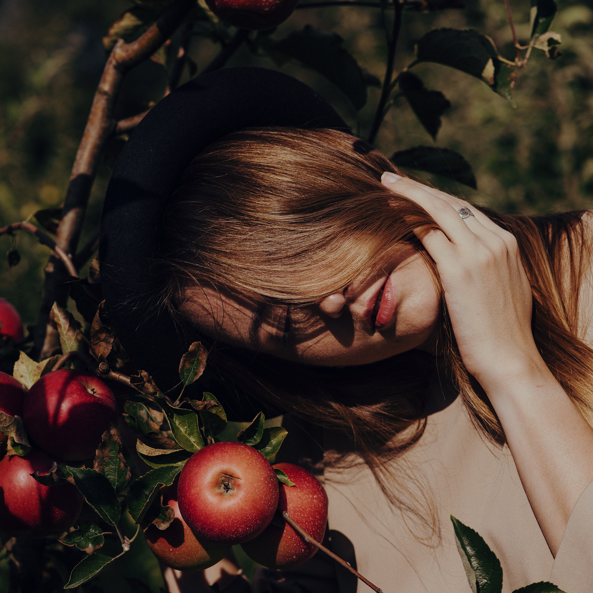 Контакты. Фотограф в Новороссийске Алина Барабохина